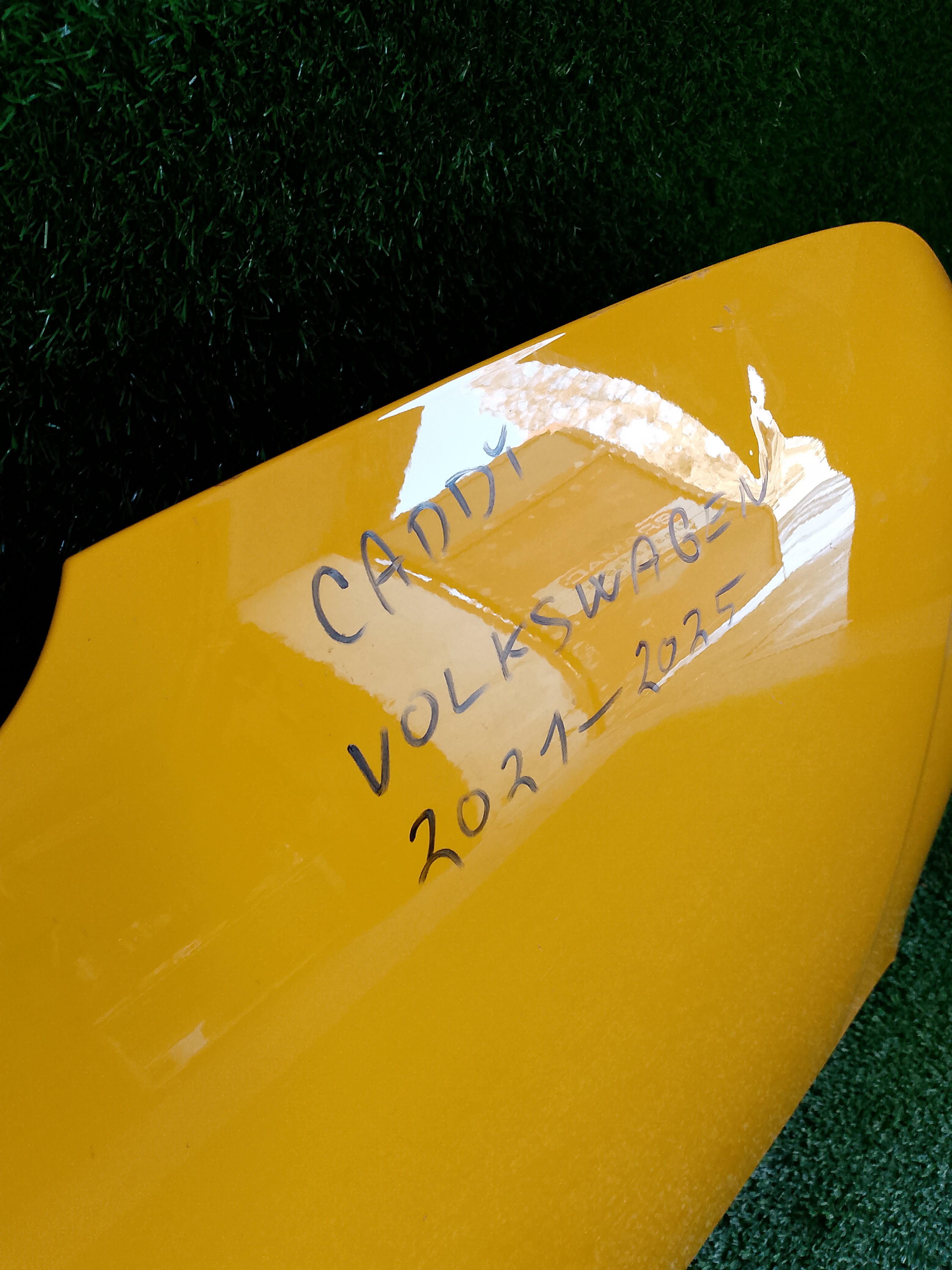 Volkswagen Caddy IV 2K7 facelift kapota