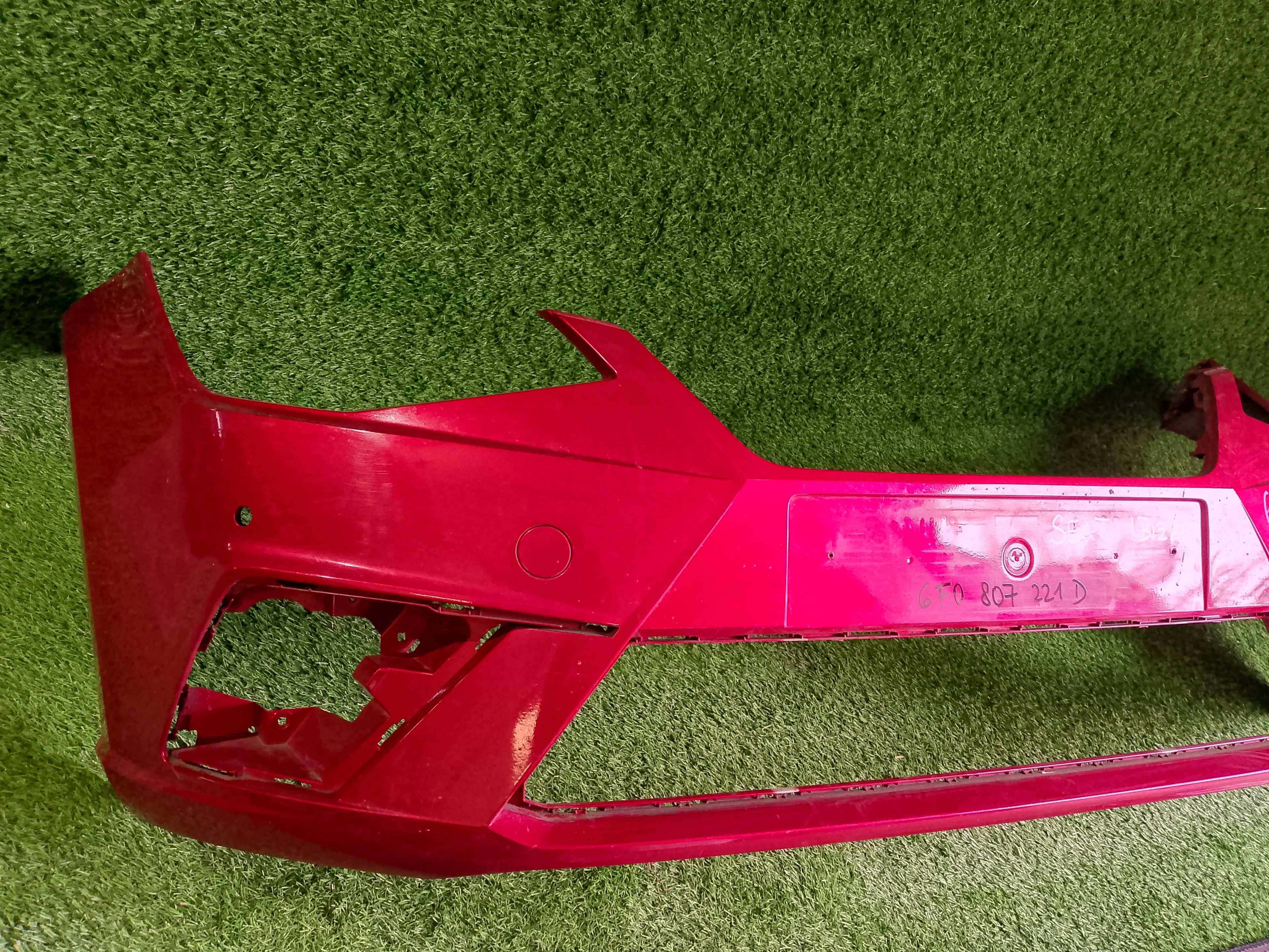 PŘEDNÍ NÁRAZNÍK SEAT IBIZA  6F0807221D červený