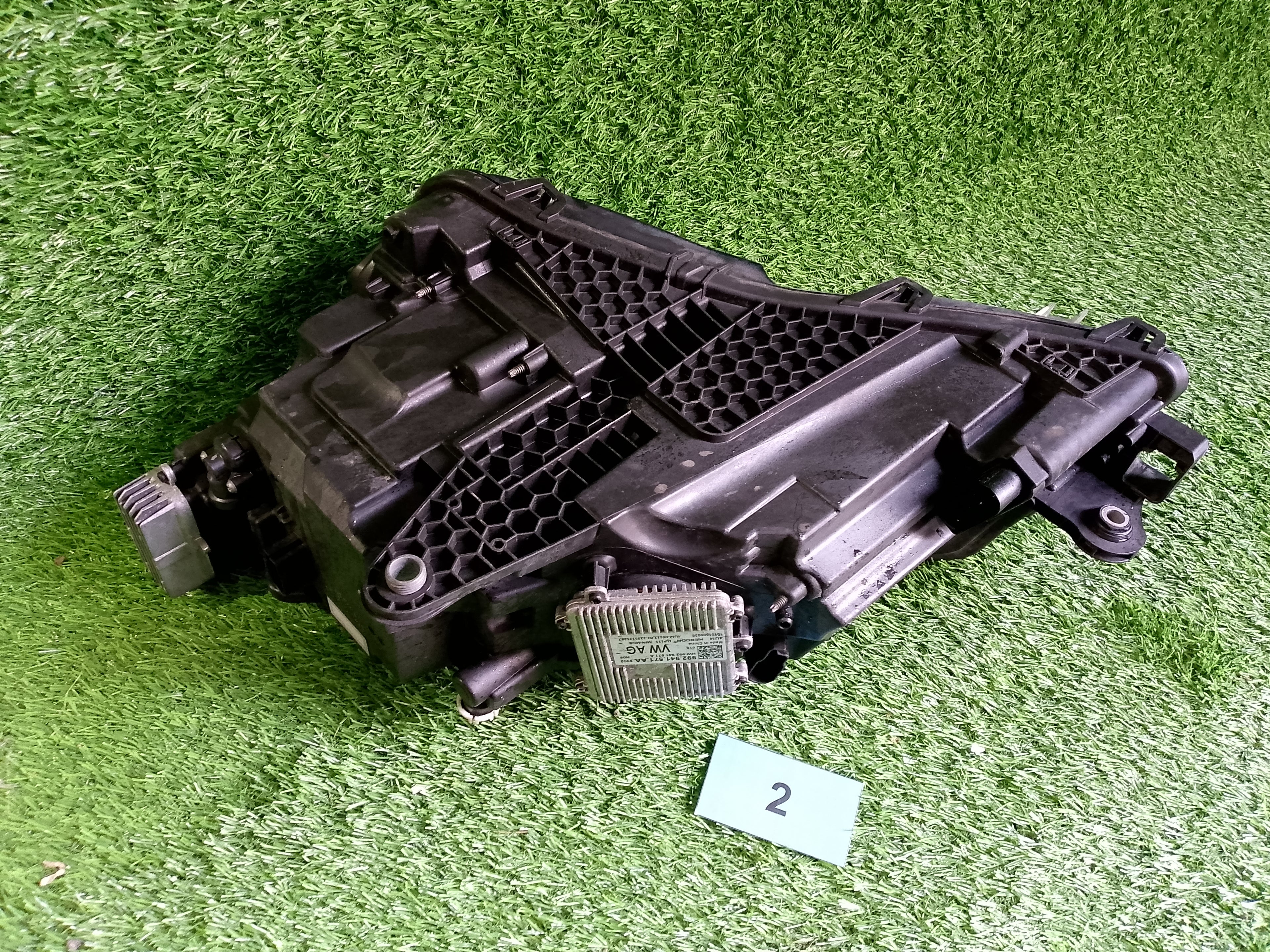 ŠKODA SUPERB III, 3 pravé světlo face 3V1941016D