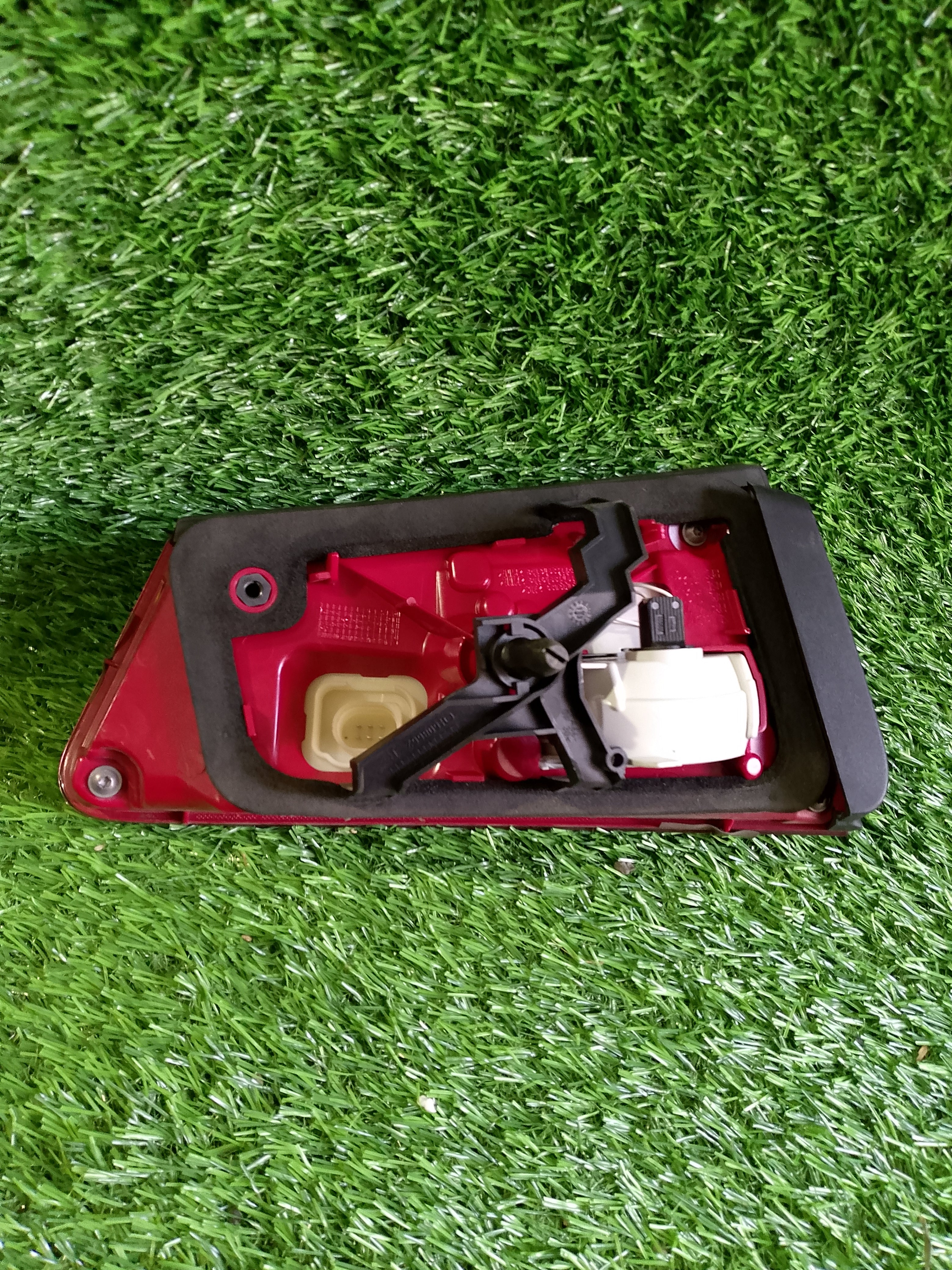 Audi A6 kombi pravé zadní světlo LED 4g9945094b