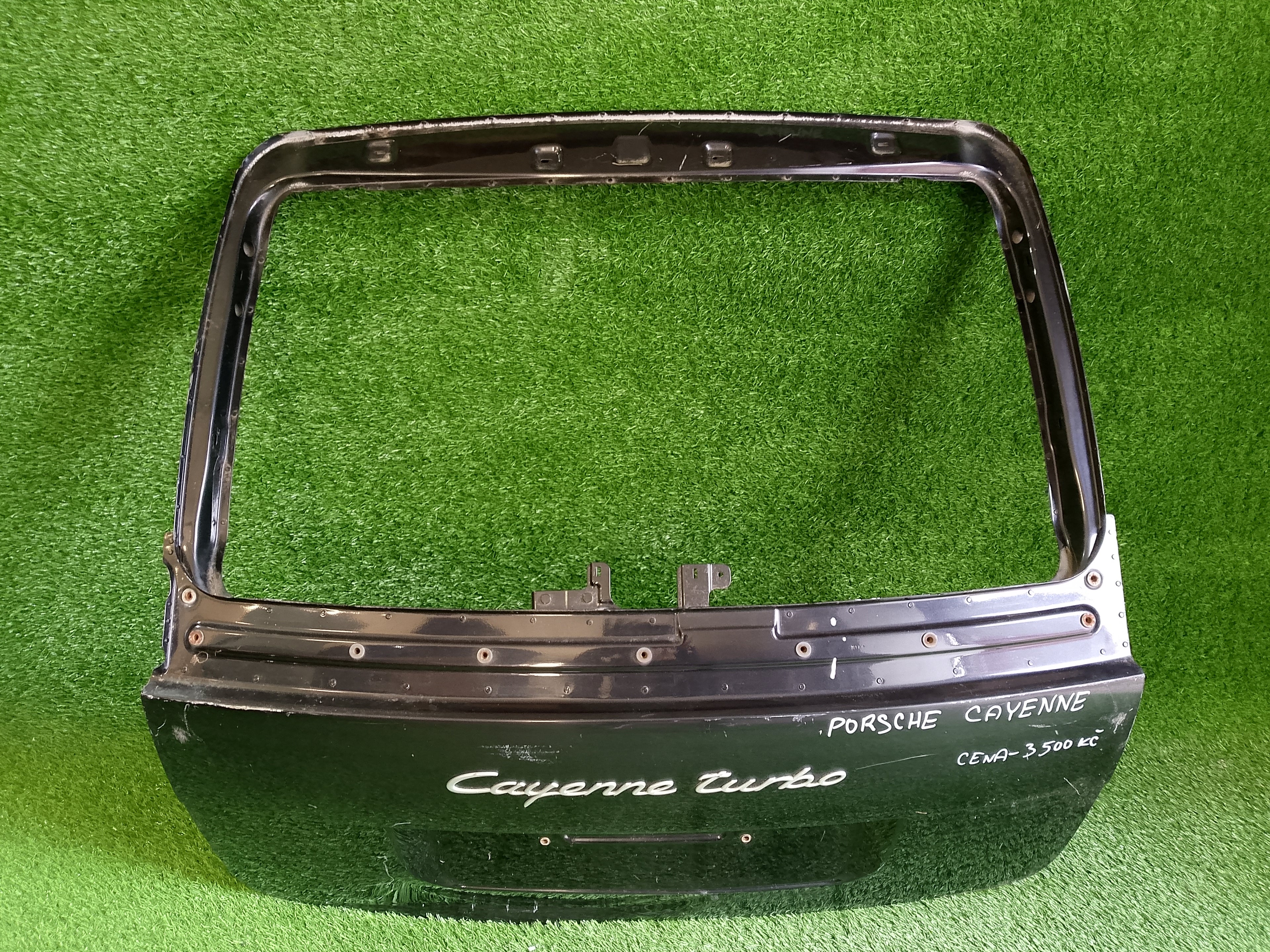 Porsche Cayenne víko kufru, páté dveře, kufrové dveře