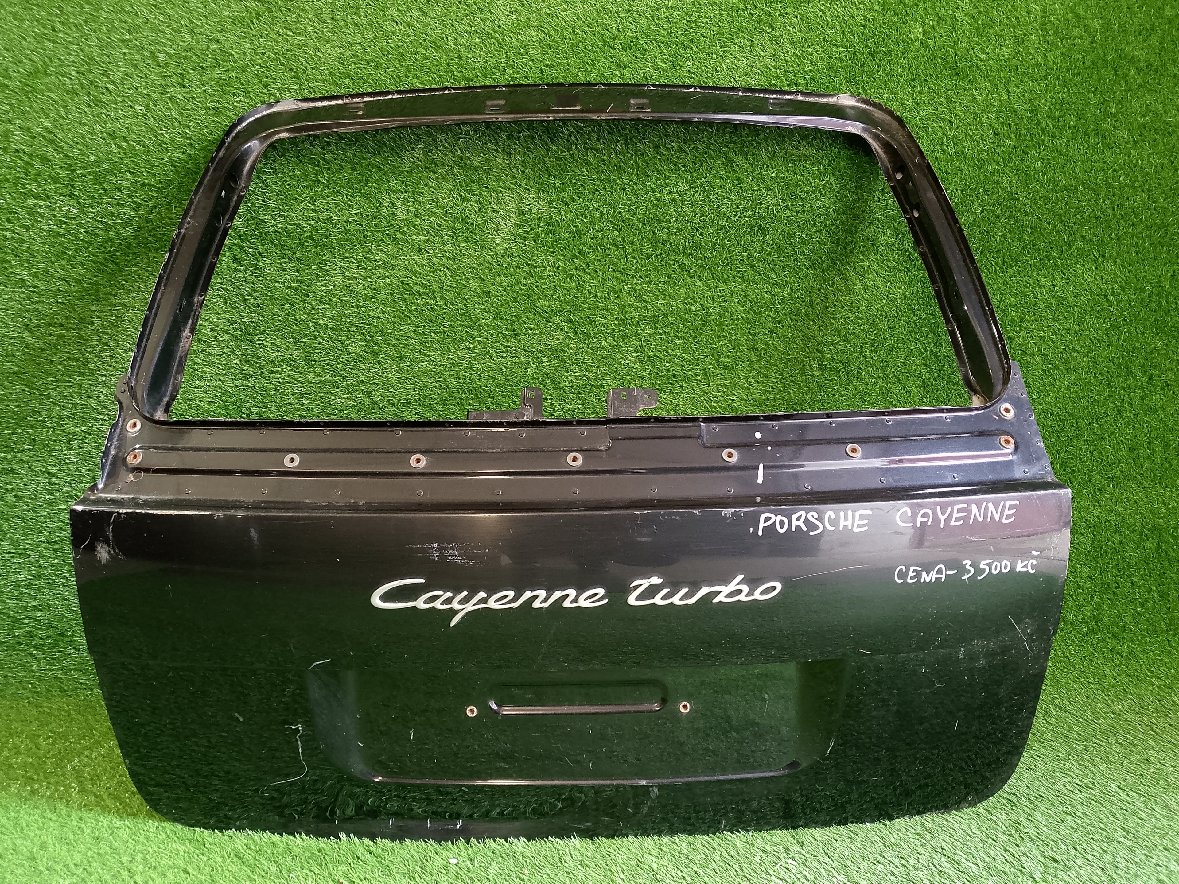 Porsche Cayenne víko kufru, páté dveře, kufrové dveře