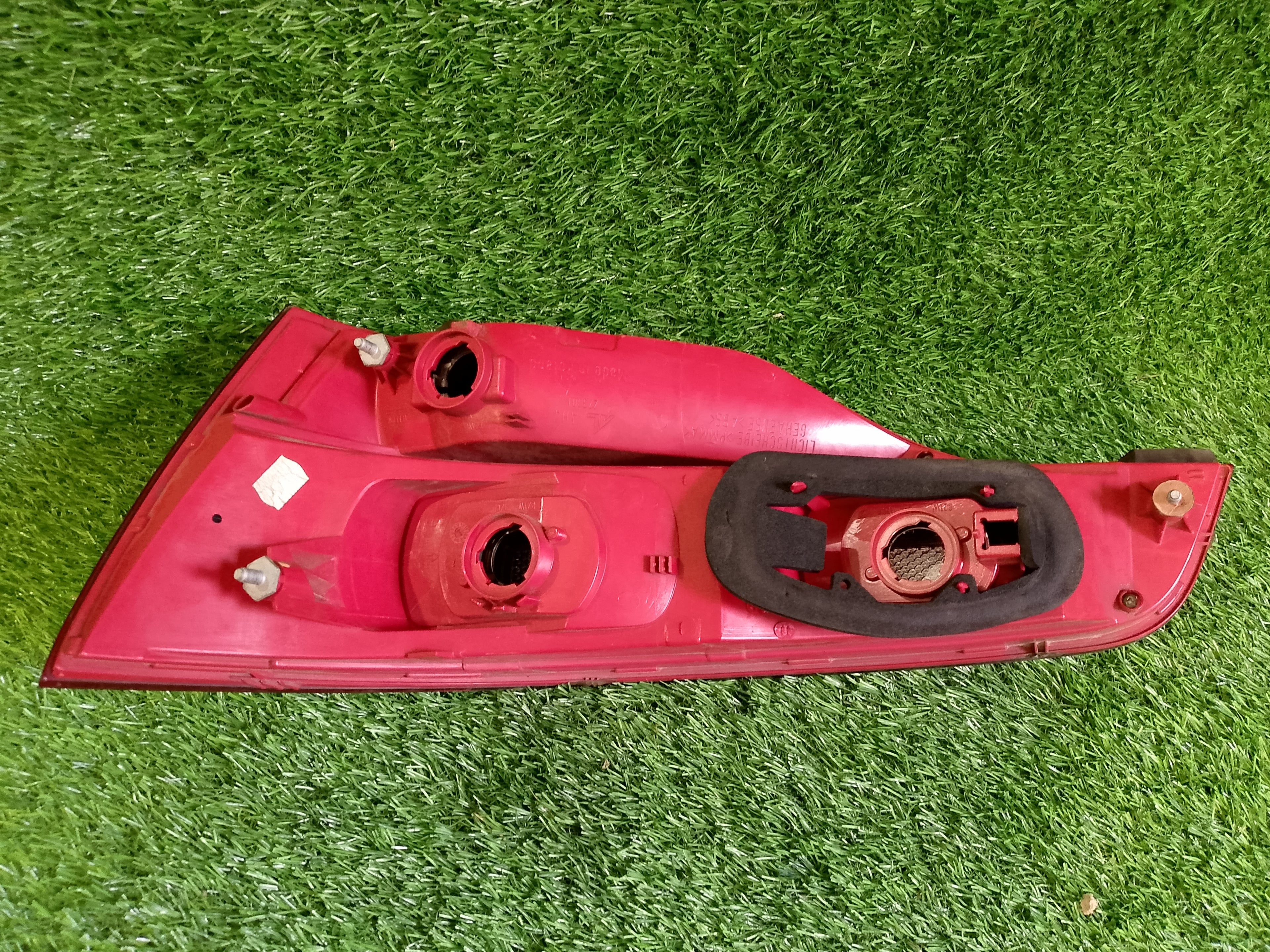 Audi Q7 zadní světlo levé 4L0945093