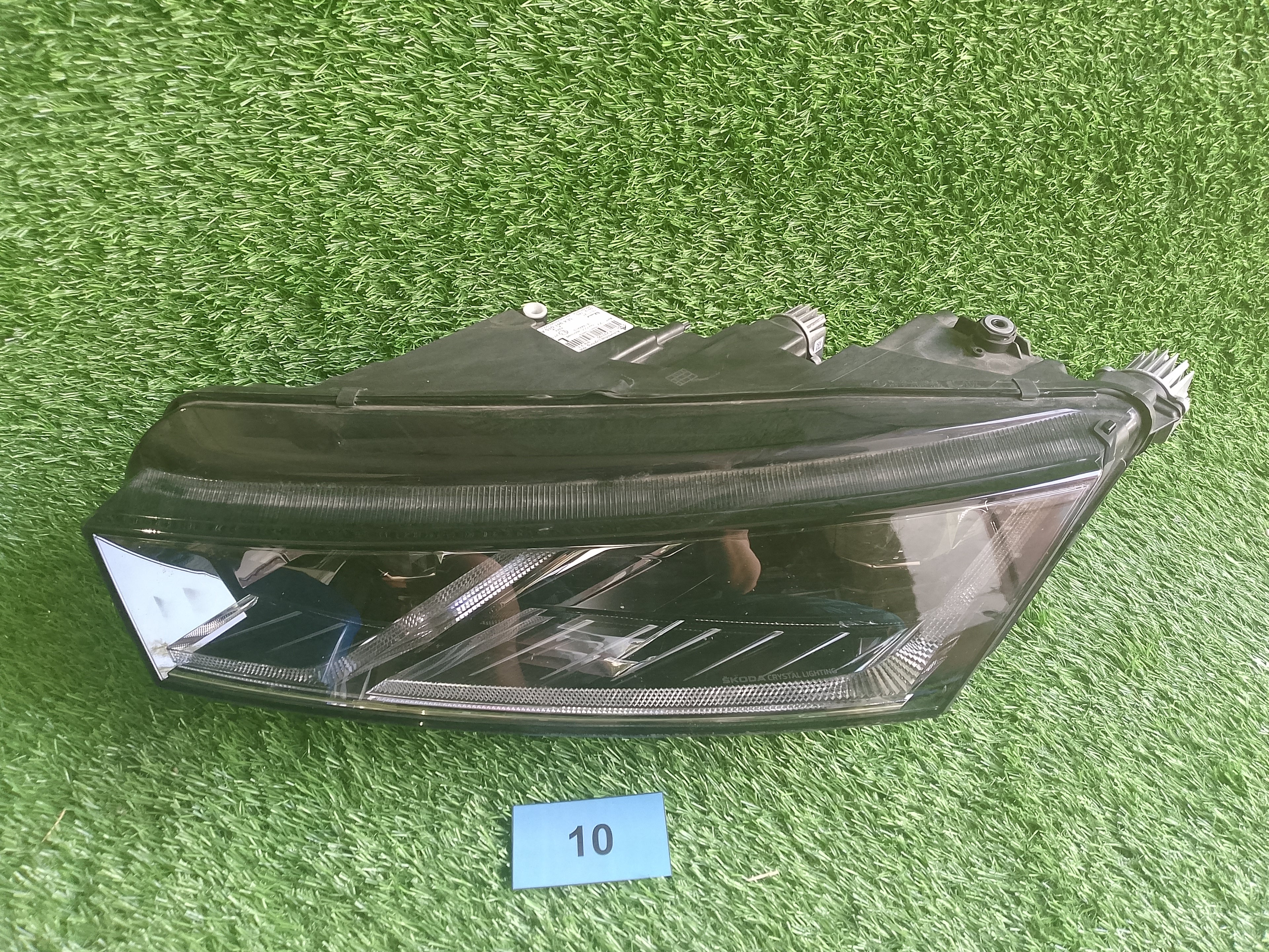 ŠKODA OCTAVIA IV, 4 PŘEDNÍ LEVÉ SVĚTLO 5E4941015A