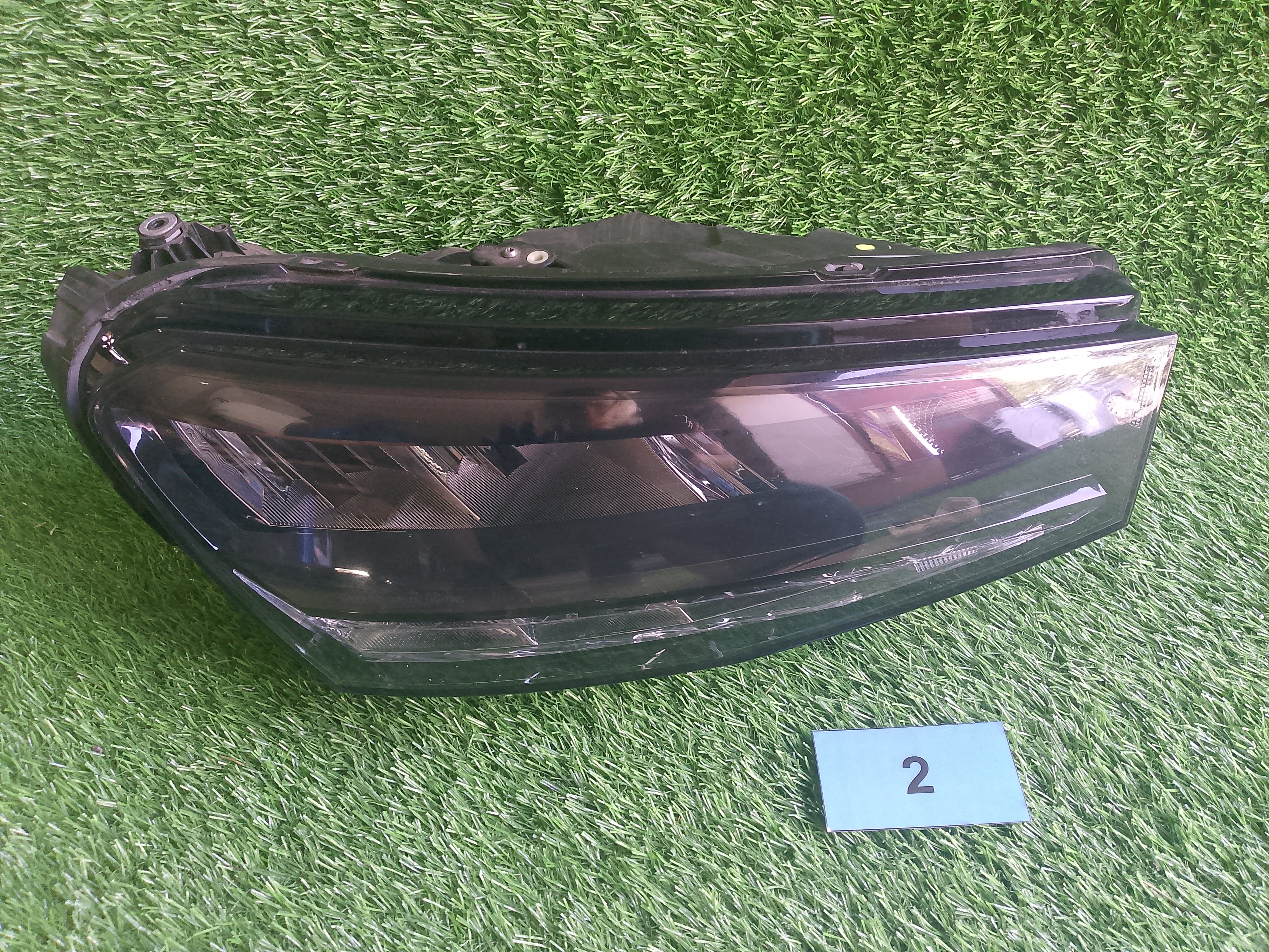 Škoda Fabia IV, 4 pravé světlo přední 6VB941016