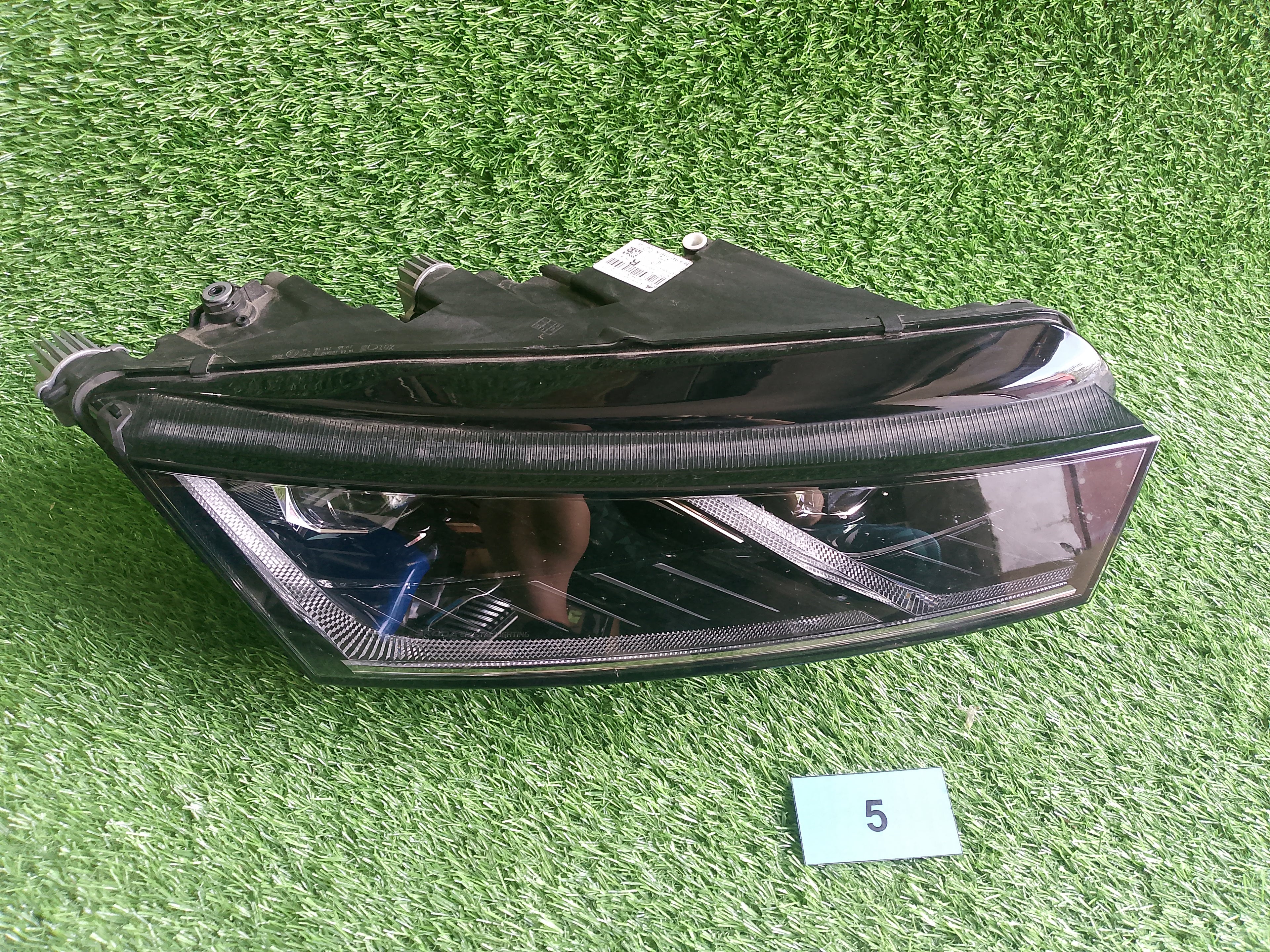 Škoda Octavia IV, 4 pravé světlo 5e4941016a