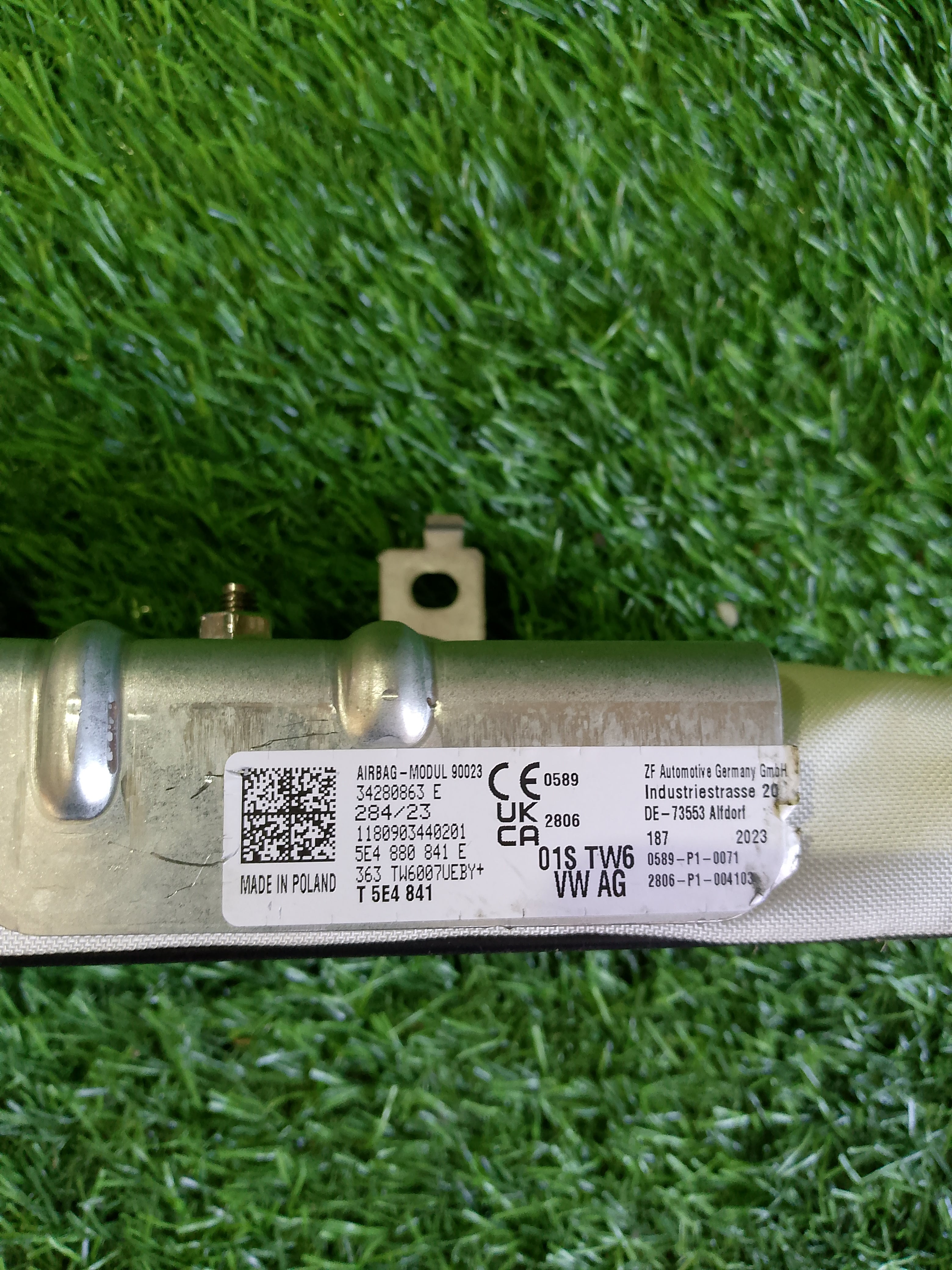 AIRBAG KOLENNI ORIGINAL 5E4880841E Škoda Octavia 4