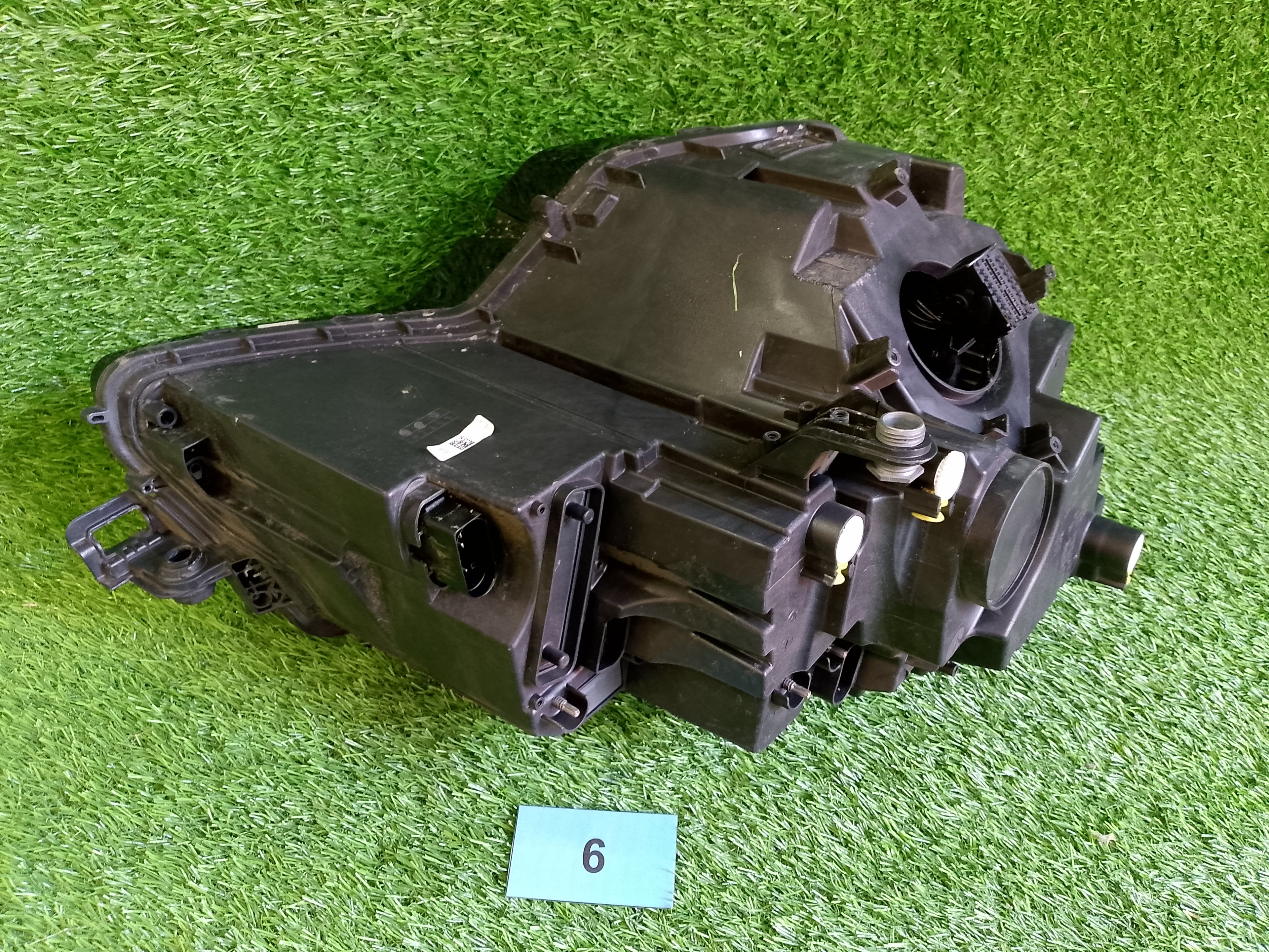 Škoda Karoq levé světlo 57b941015d