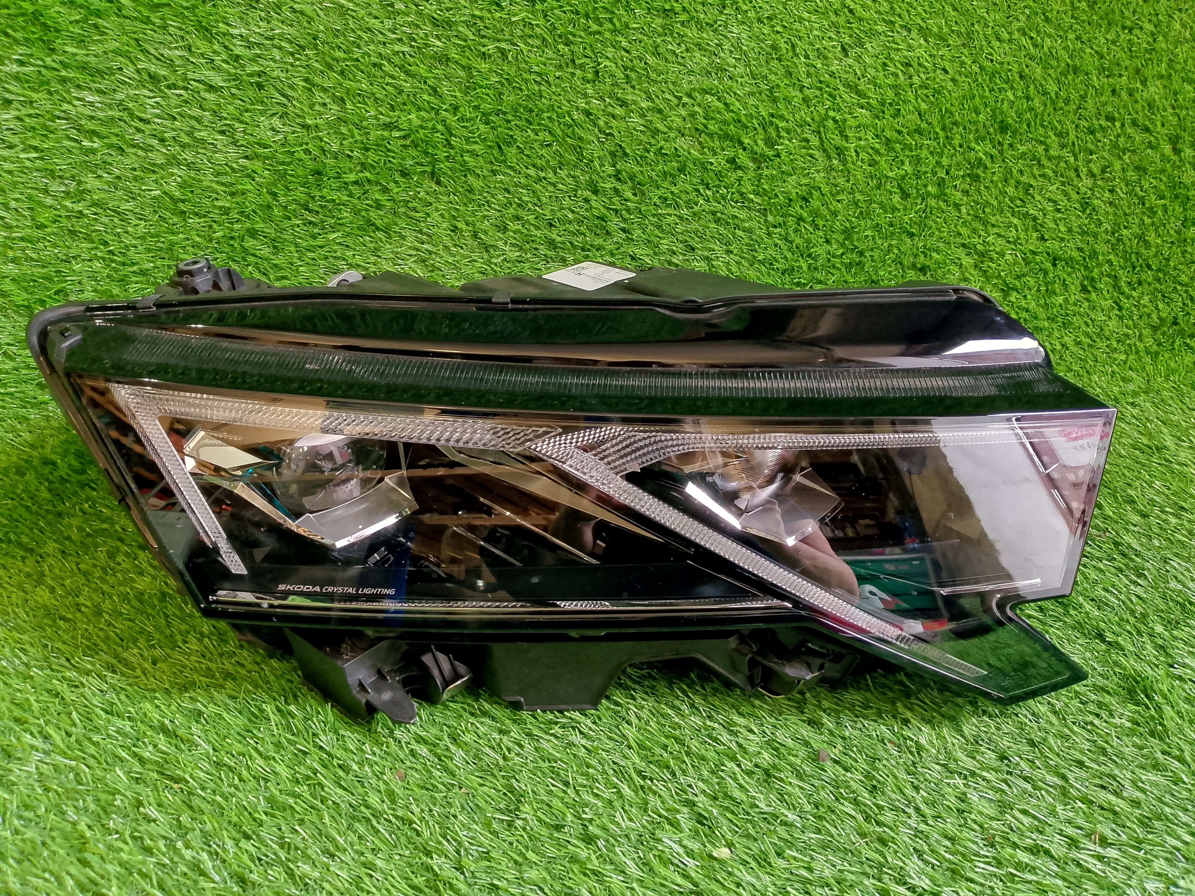 Škoda Octavia IV, 4 facelift pravé led světlo 5E4941036