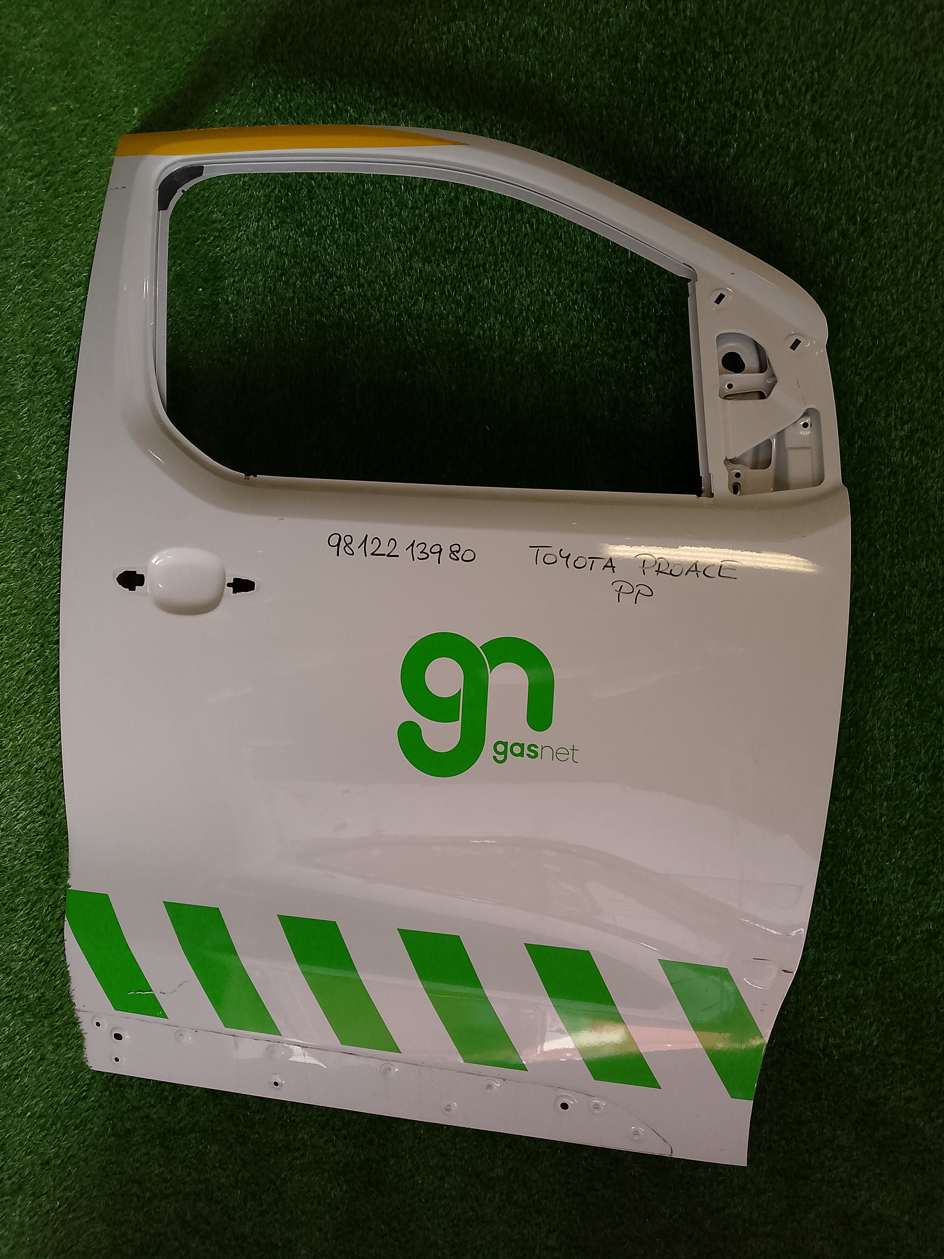 Toyota Proace dveře pravé přední 9812213980