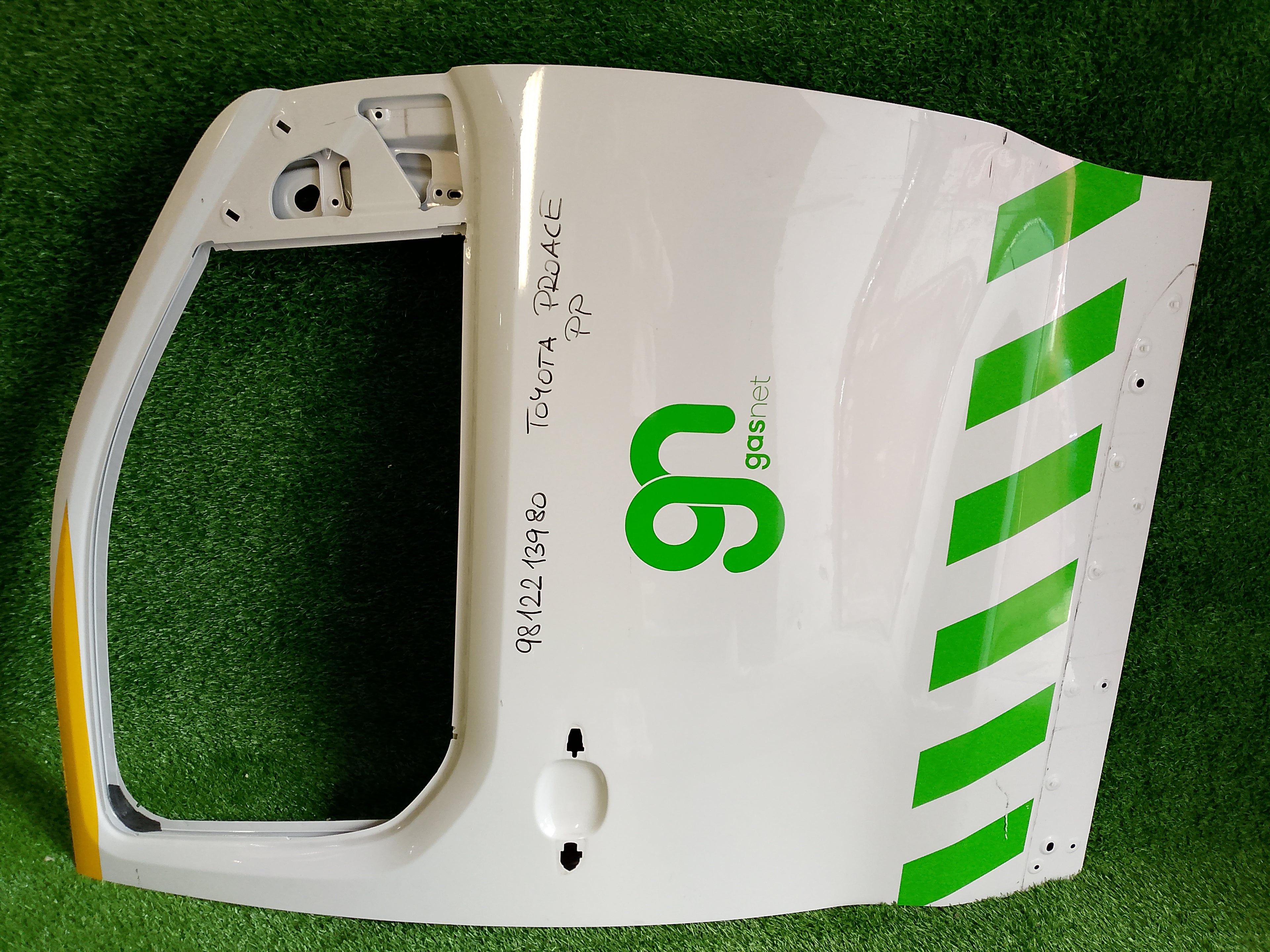 Toyota Proace dveře pravé přední 9812213980