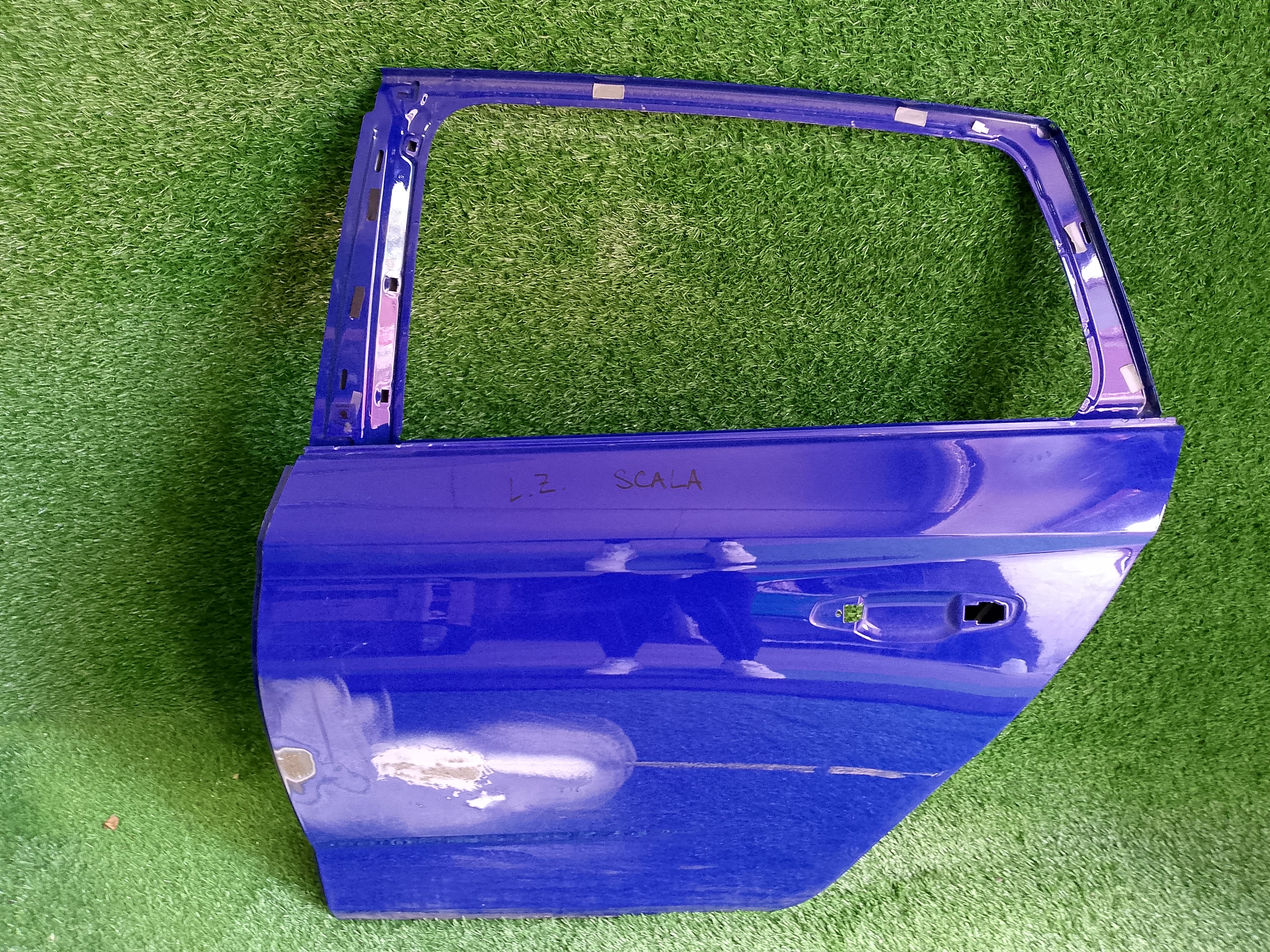 Škoda Scala levé zadní dveře