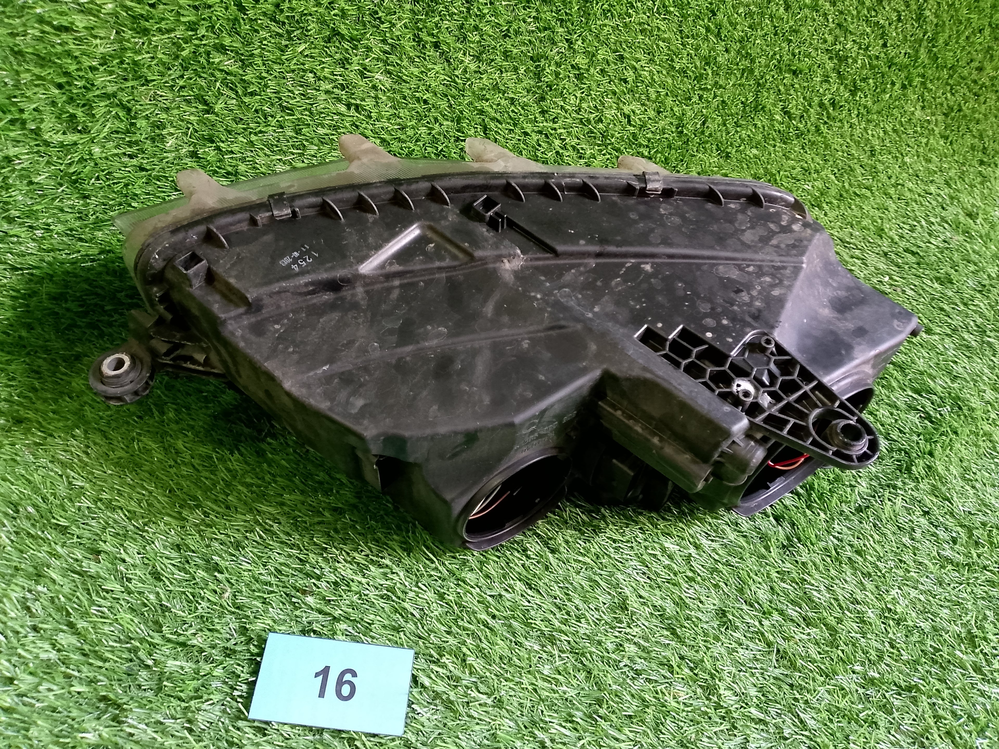 Přední světlo levé ŠKODA Octavia III, 3 5E1941015