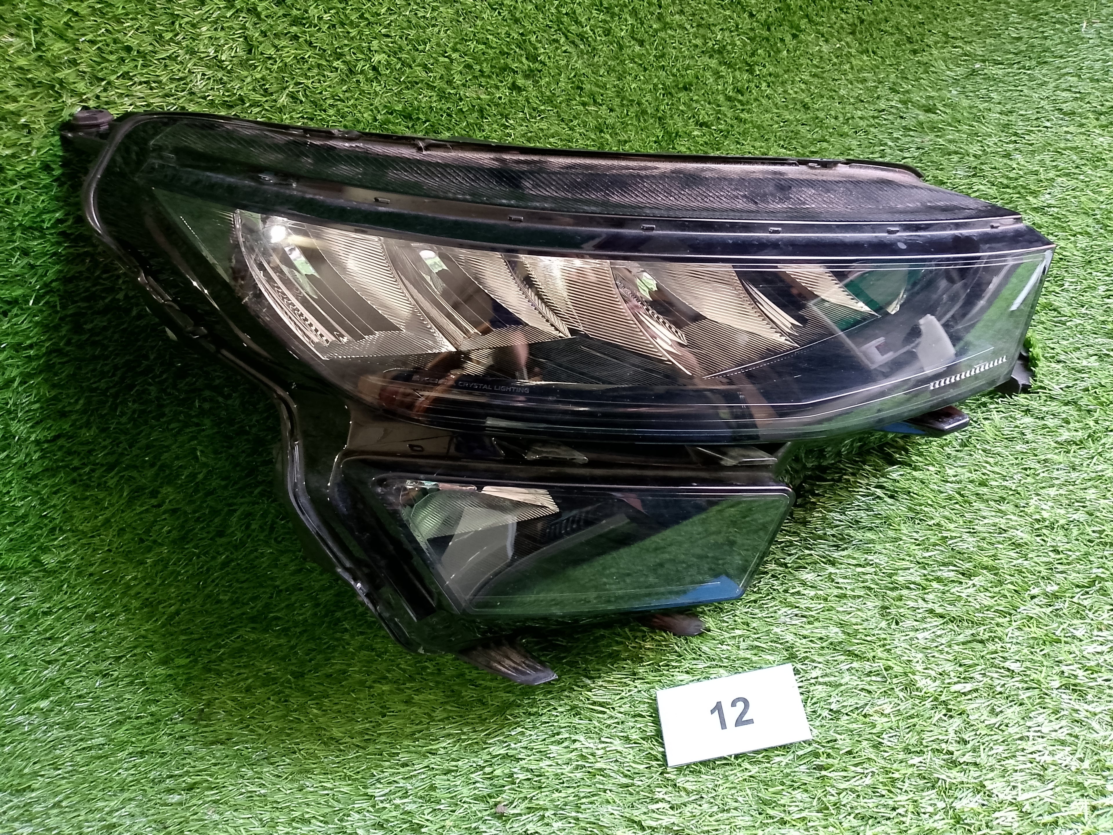 Škoda Kodiaq facelift 566941010 světlo pravé přední