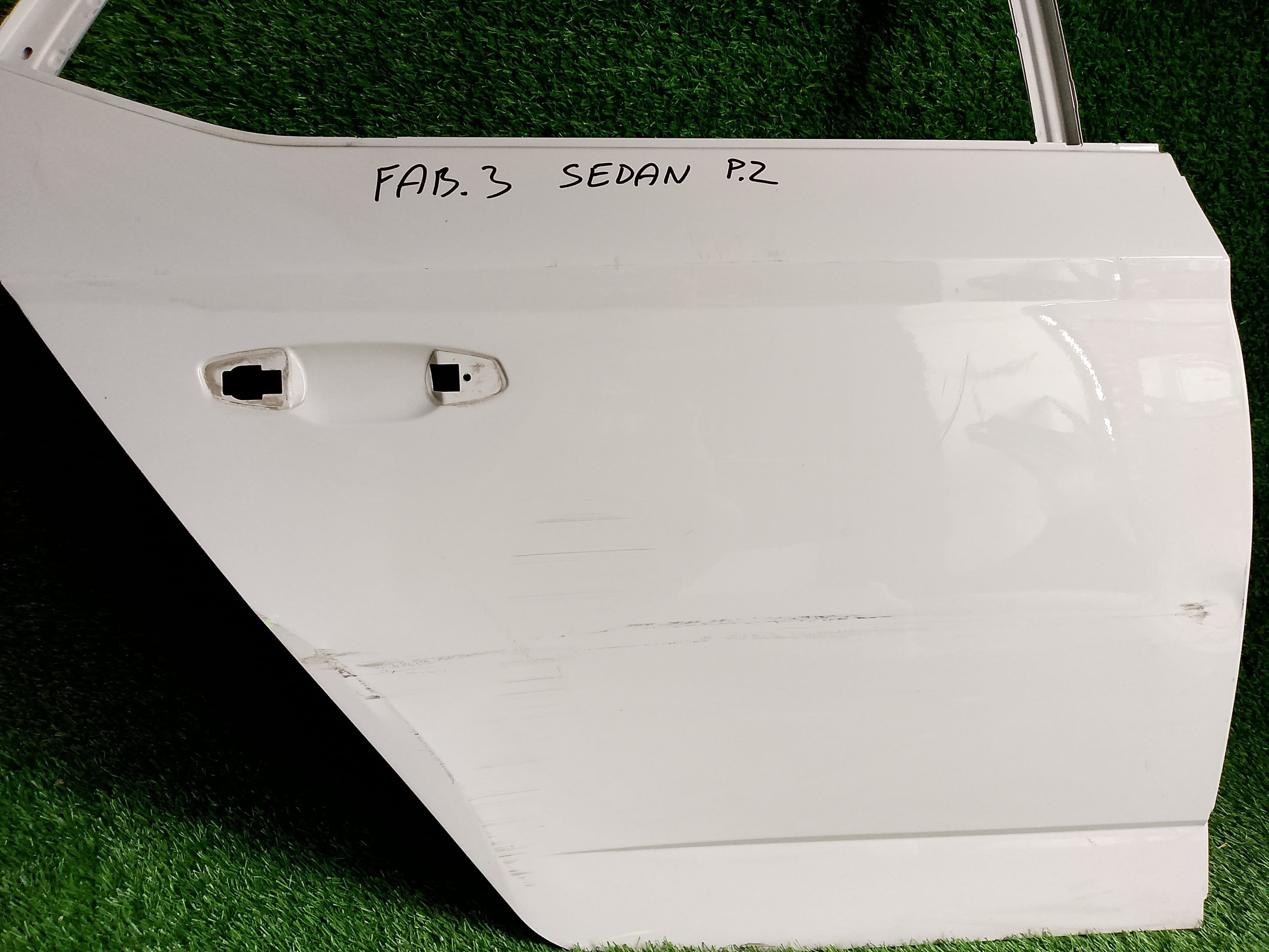 Pravé zadní dveře ŠKODA Fabia III, 3 sedan