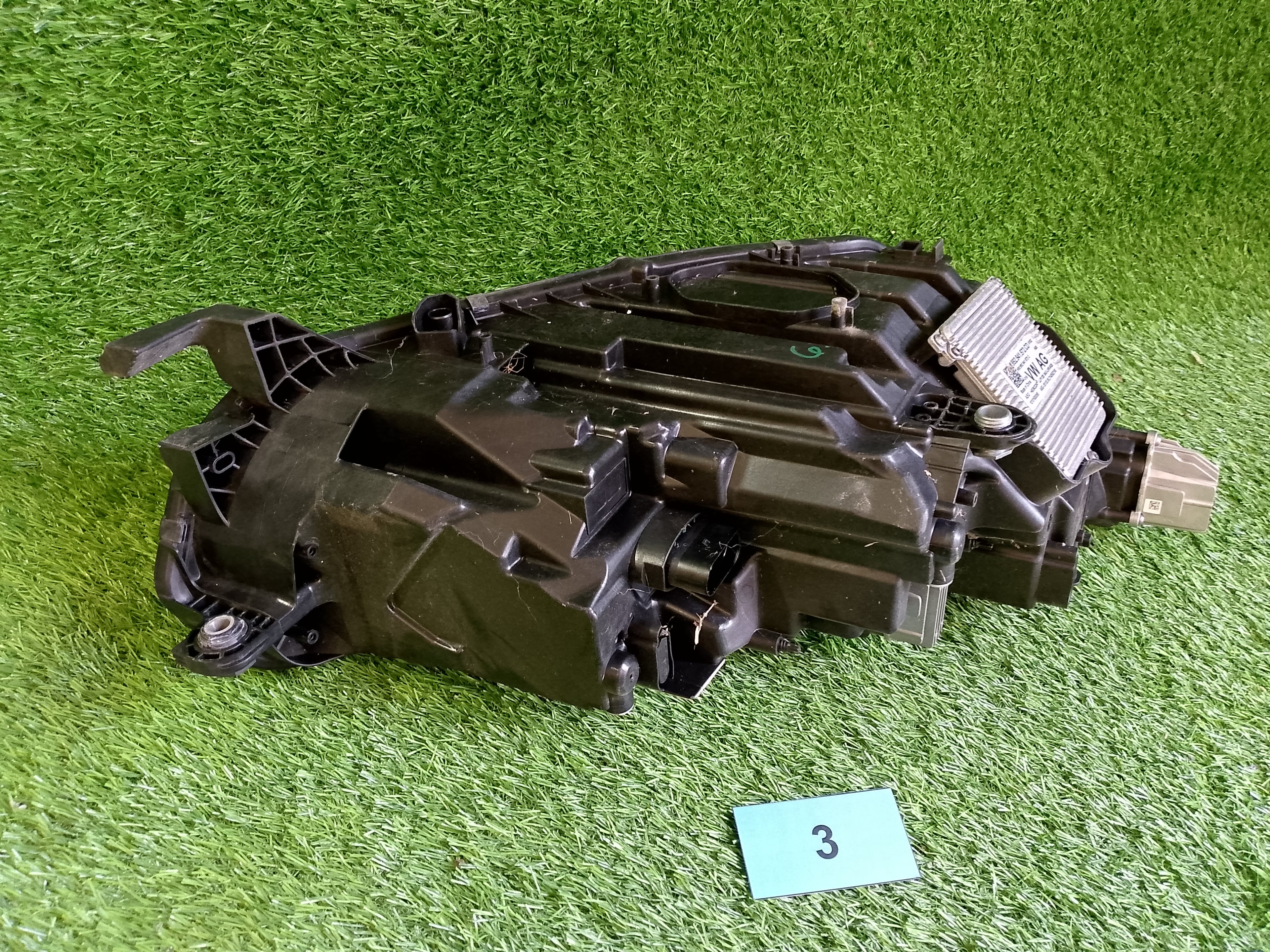 ŠKODA OCTAVIA IV, 4 PŘEDNÍ LEVÉ SVĚTLO 5E4941015A