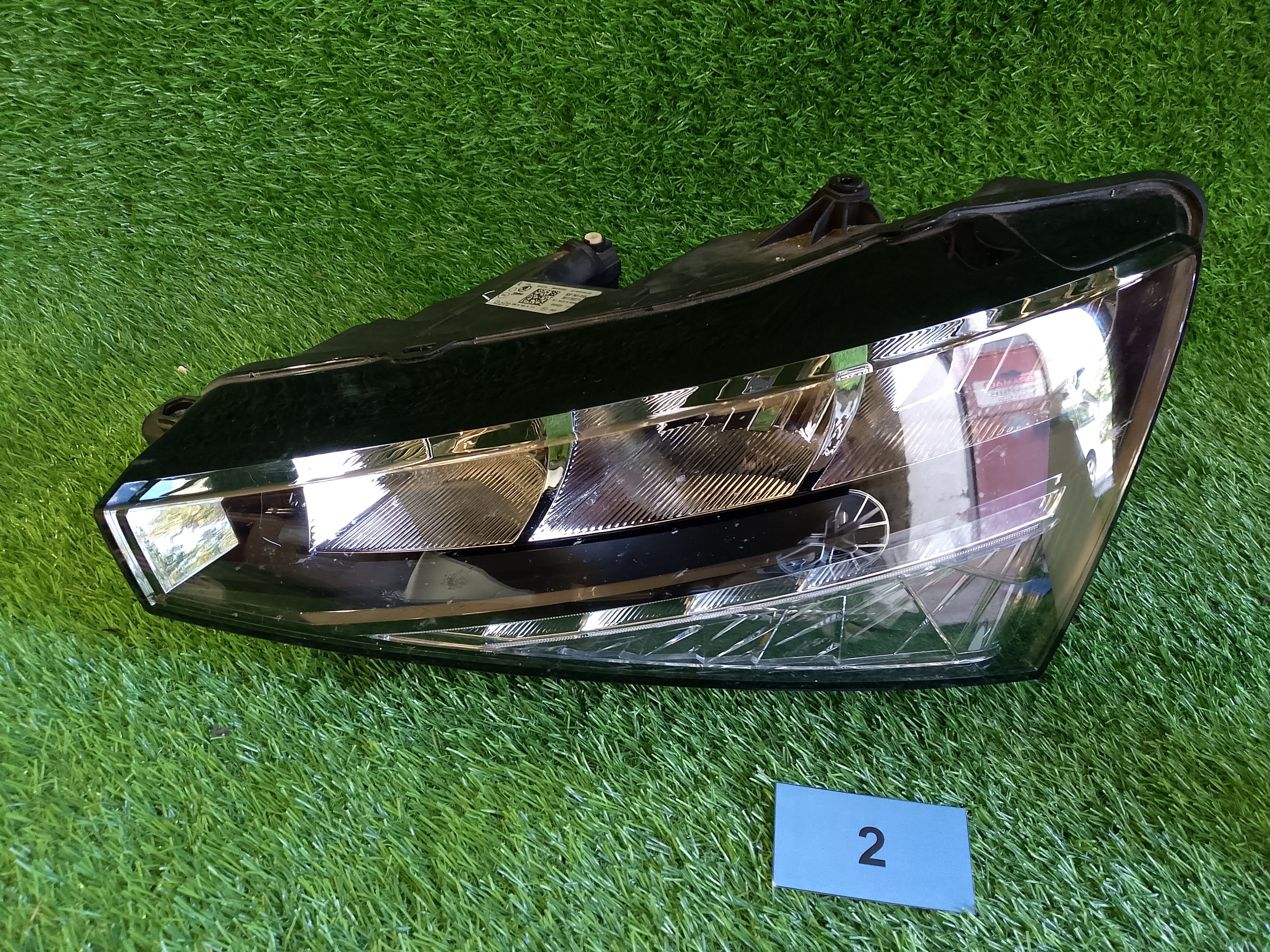 Přední levé světlo Škoda Scala 657941015