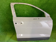 Škoda Karoq pravé přední dveře