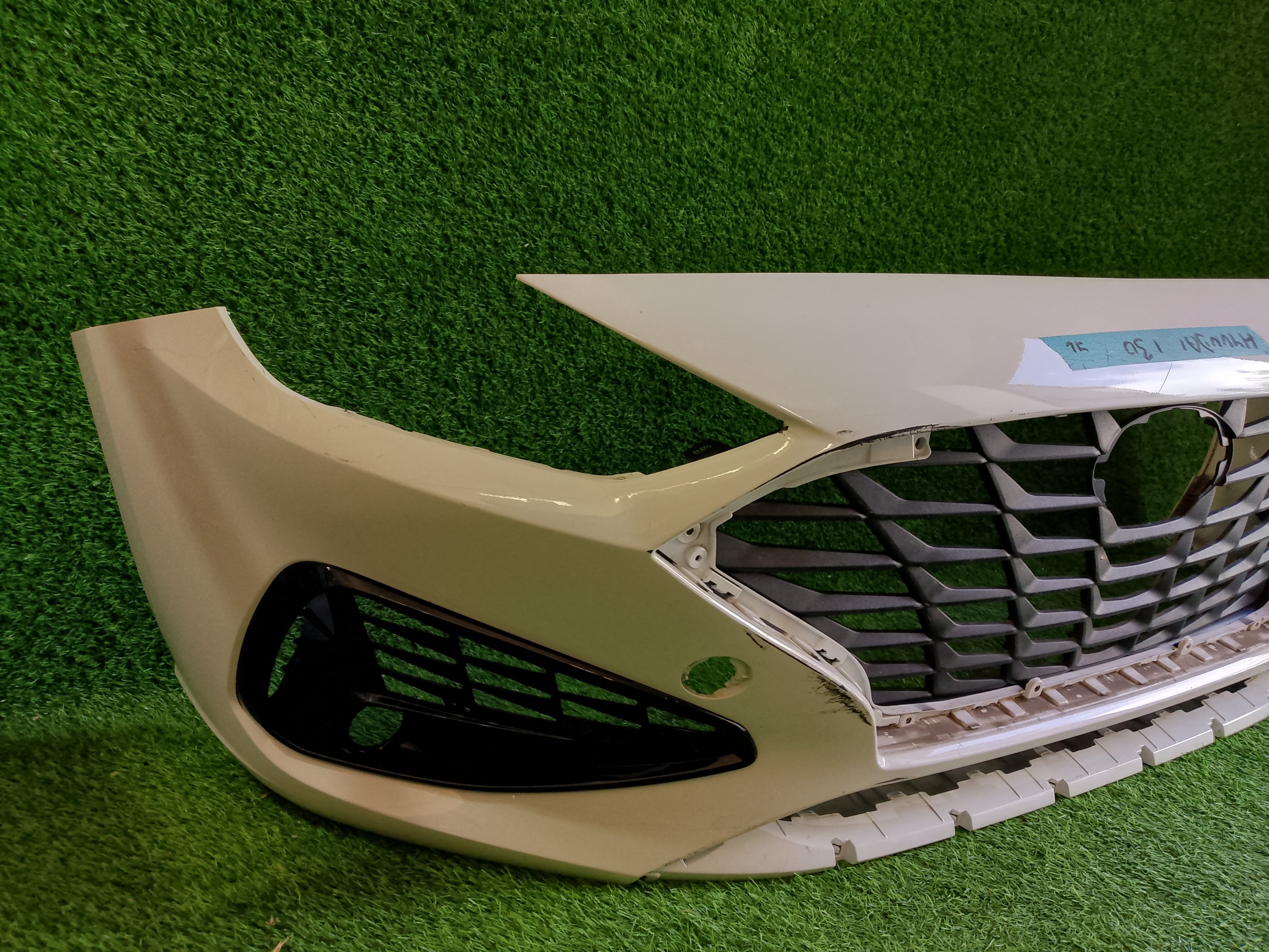 Přední nárazník Hyundai i30