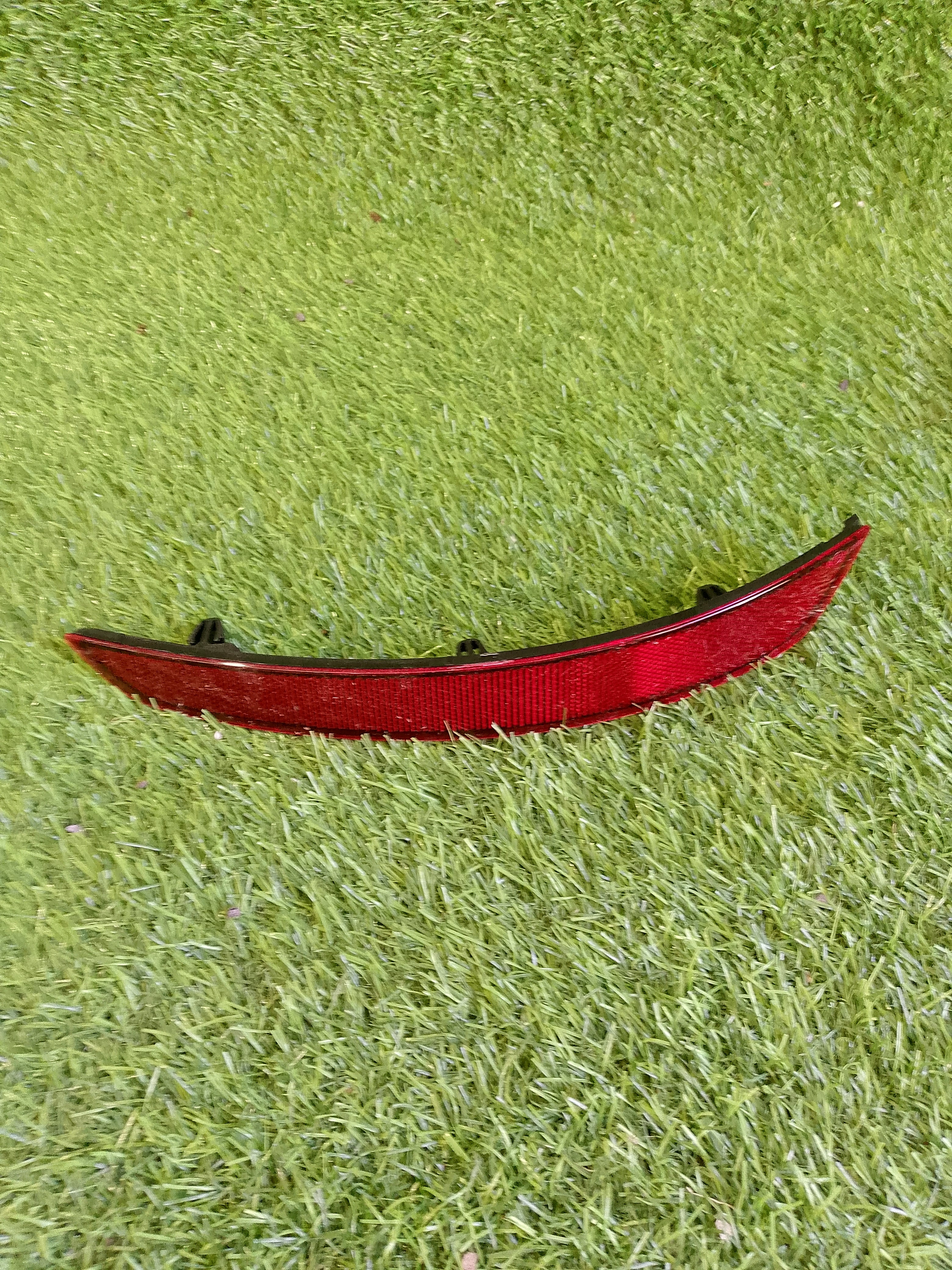 Odrazka do zadního nárazníku pravá 6V9945106 Fabia III, 3