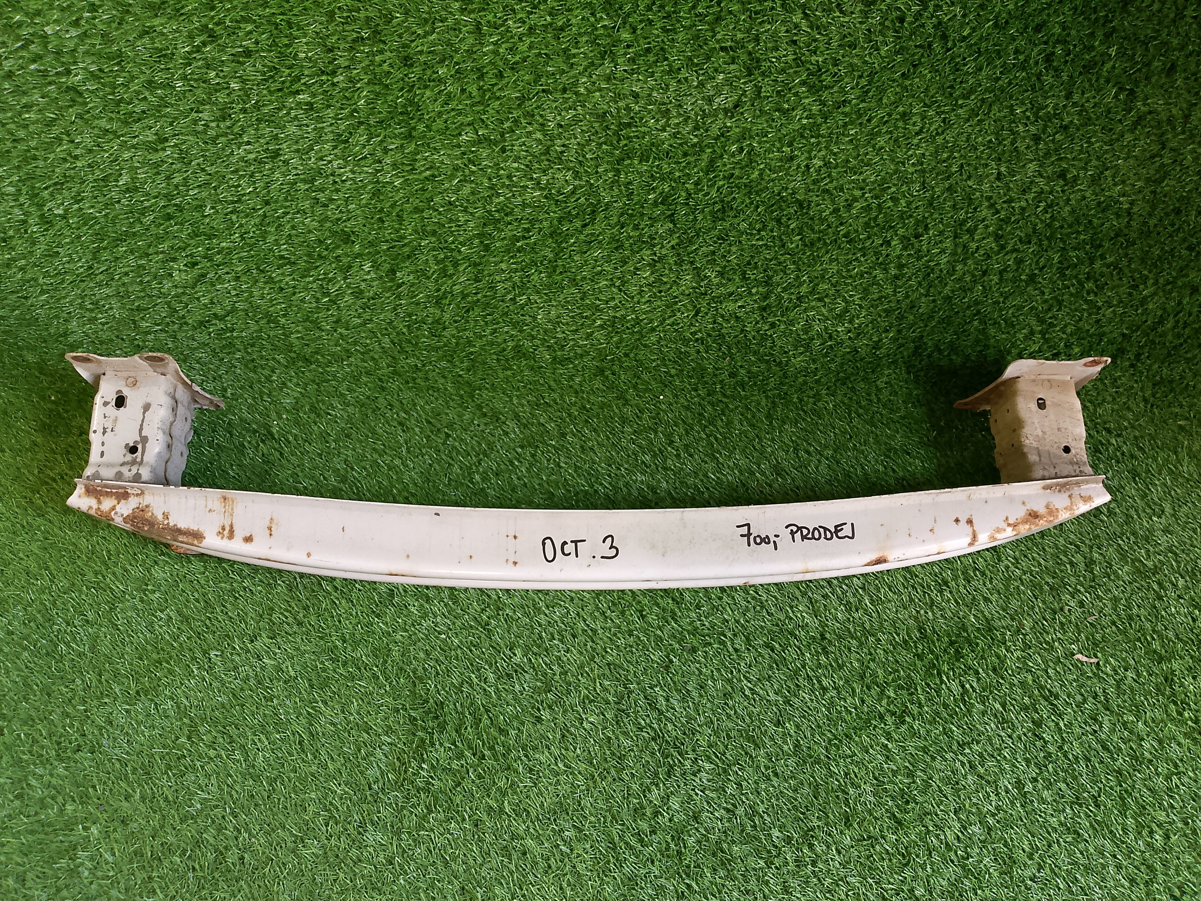 ŠKODA Octavia III, 3 ZADNÍ VÝZTUHA