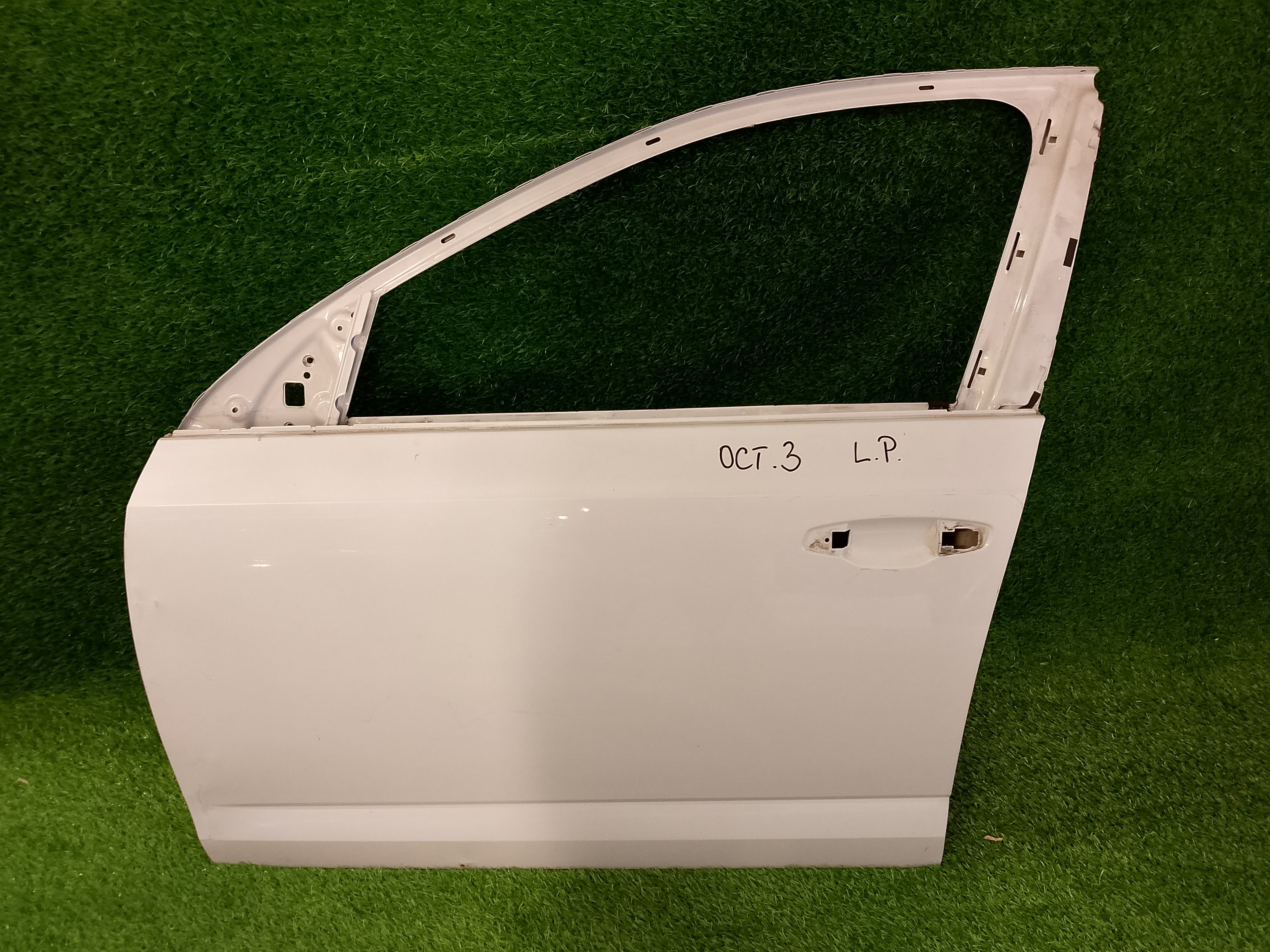 Škoda Octavia III, 3 levé přední dveře