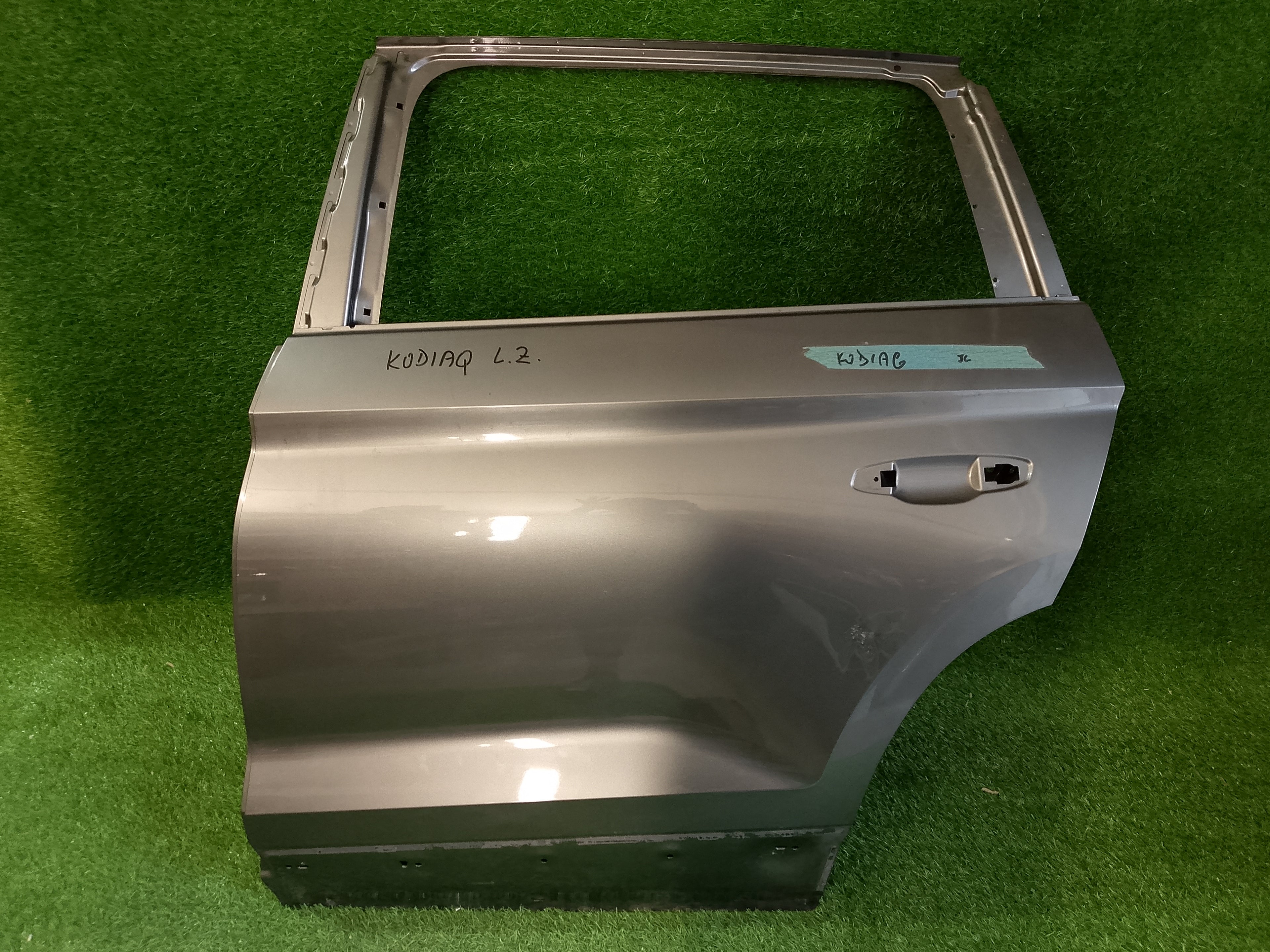 Škoda Kodiaq levé zadní dveře