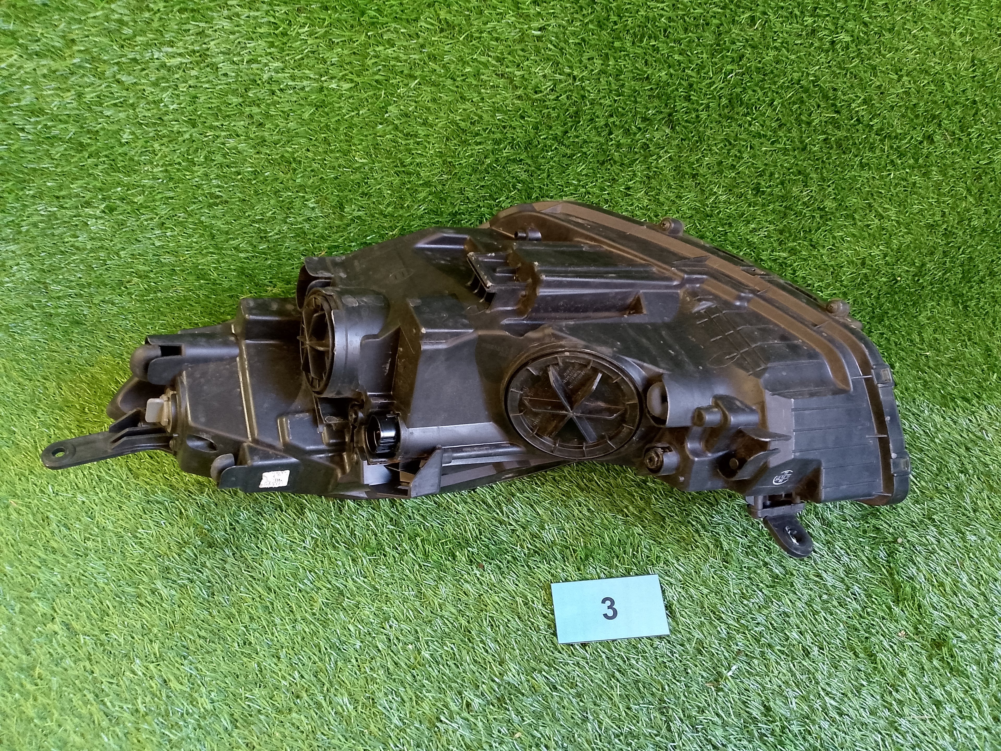 Hyundai ix20 přední světlo 921021k3xx