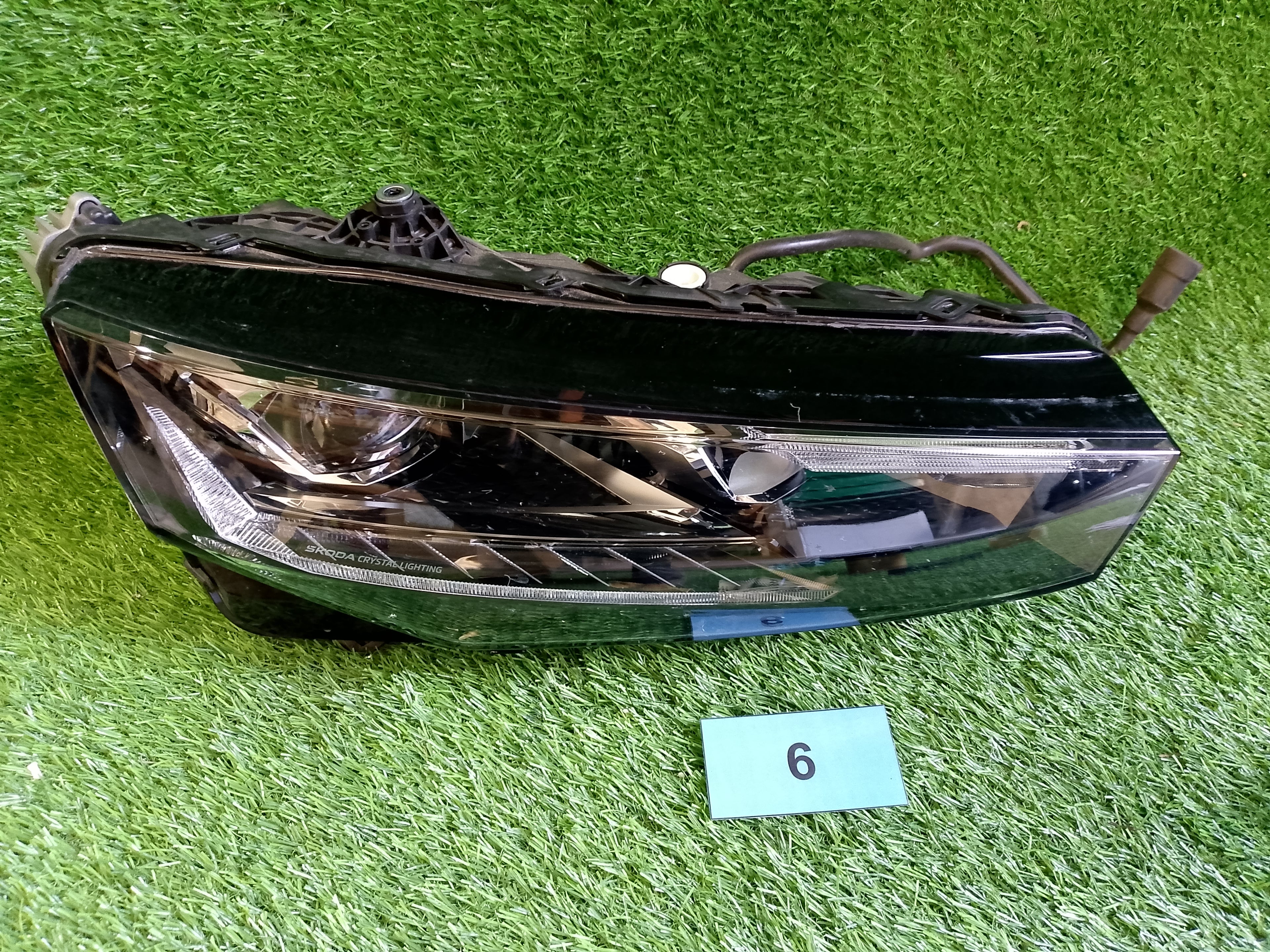 Pravé světlo Škoda Scala Face 655941016A