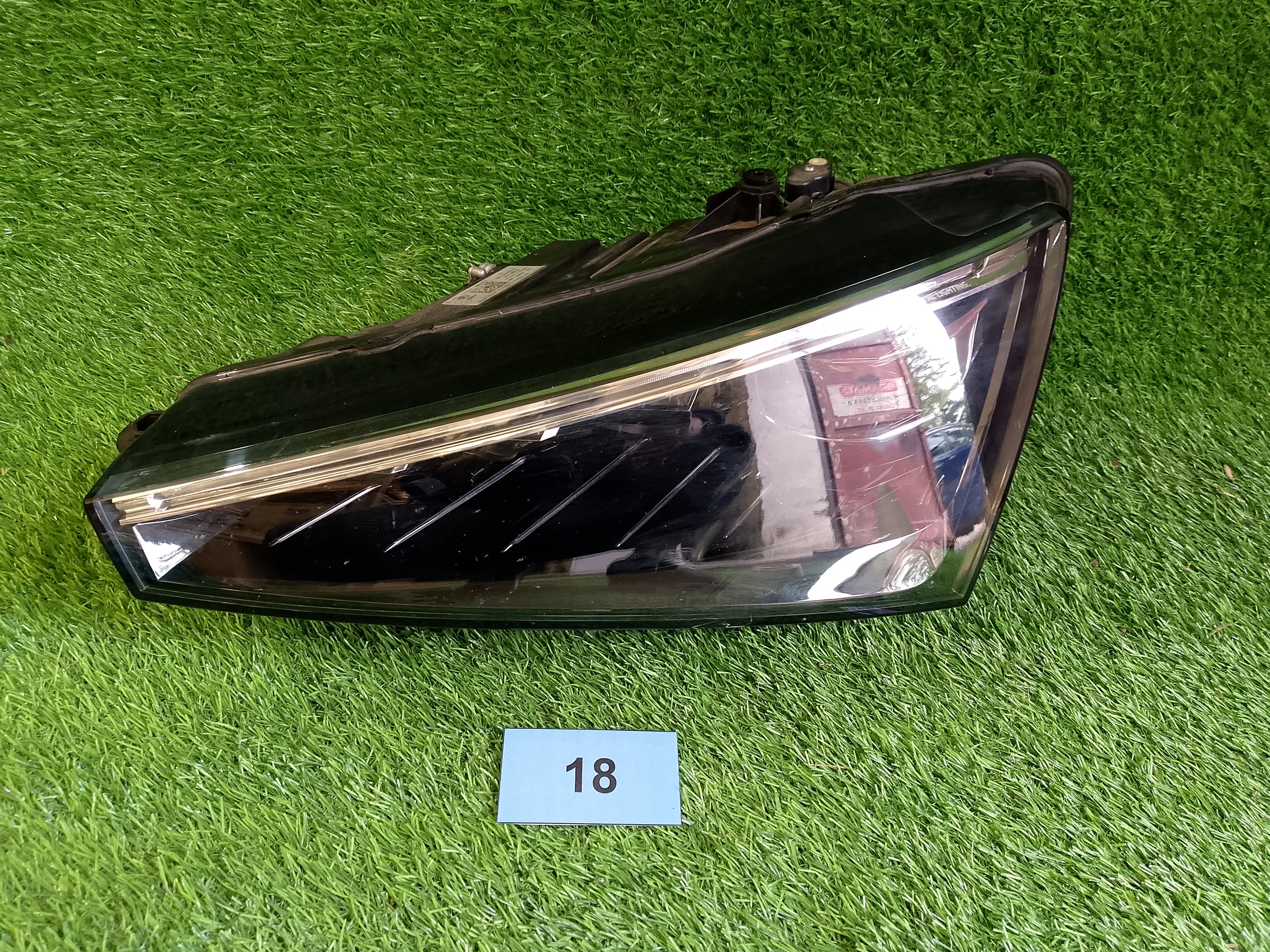 Škoda Scala světlo levé full led 657941015A