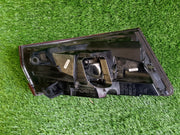 ŠKODA SUPERB III, 3 COMBI prava zadní LAMPA , 3V9945208a