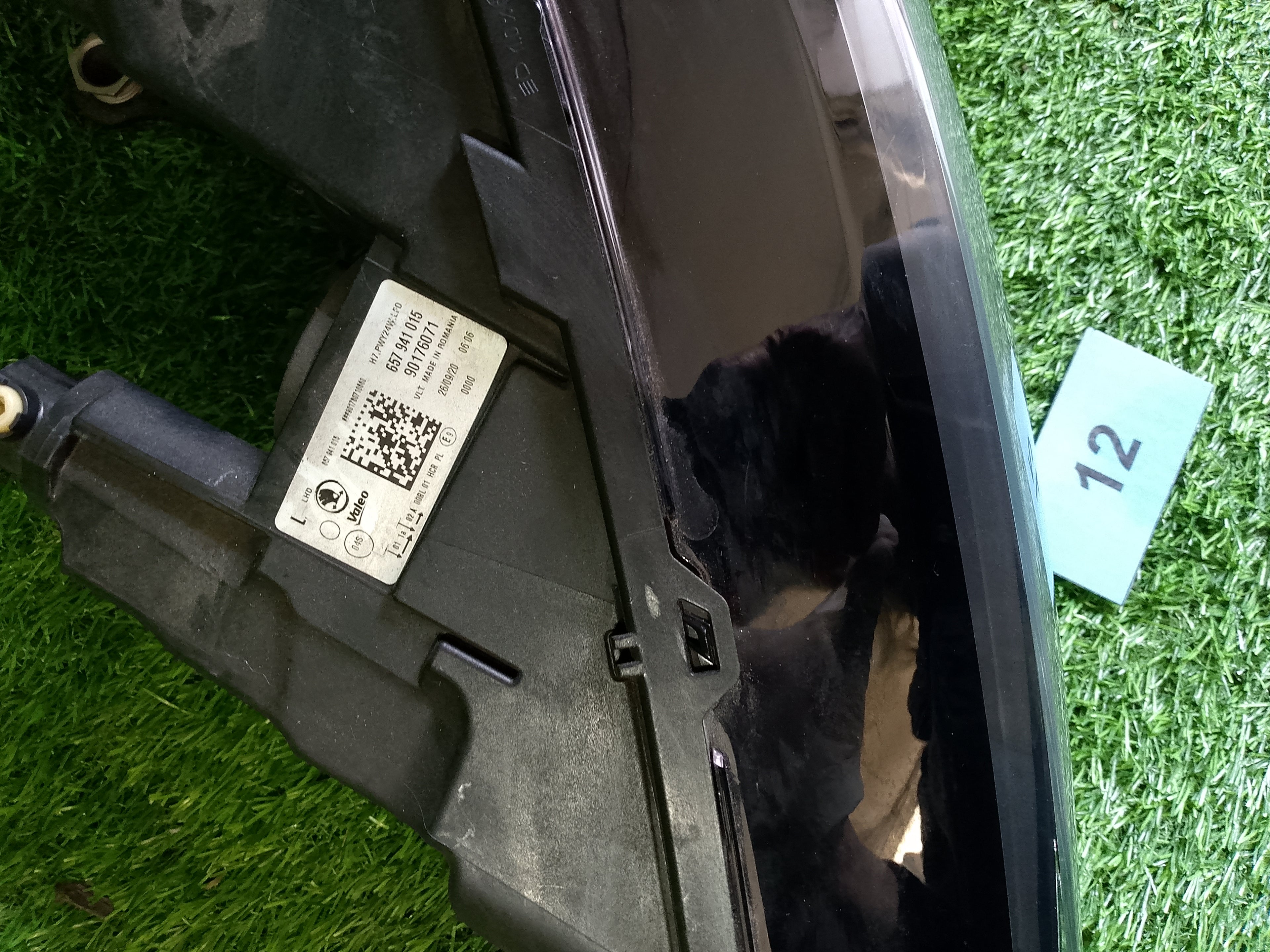 Přední levé světlo Škoda Scala 657941015