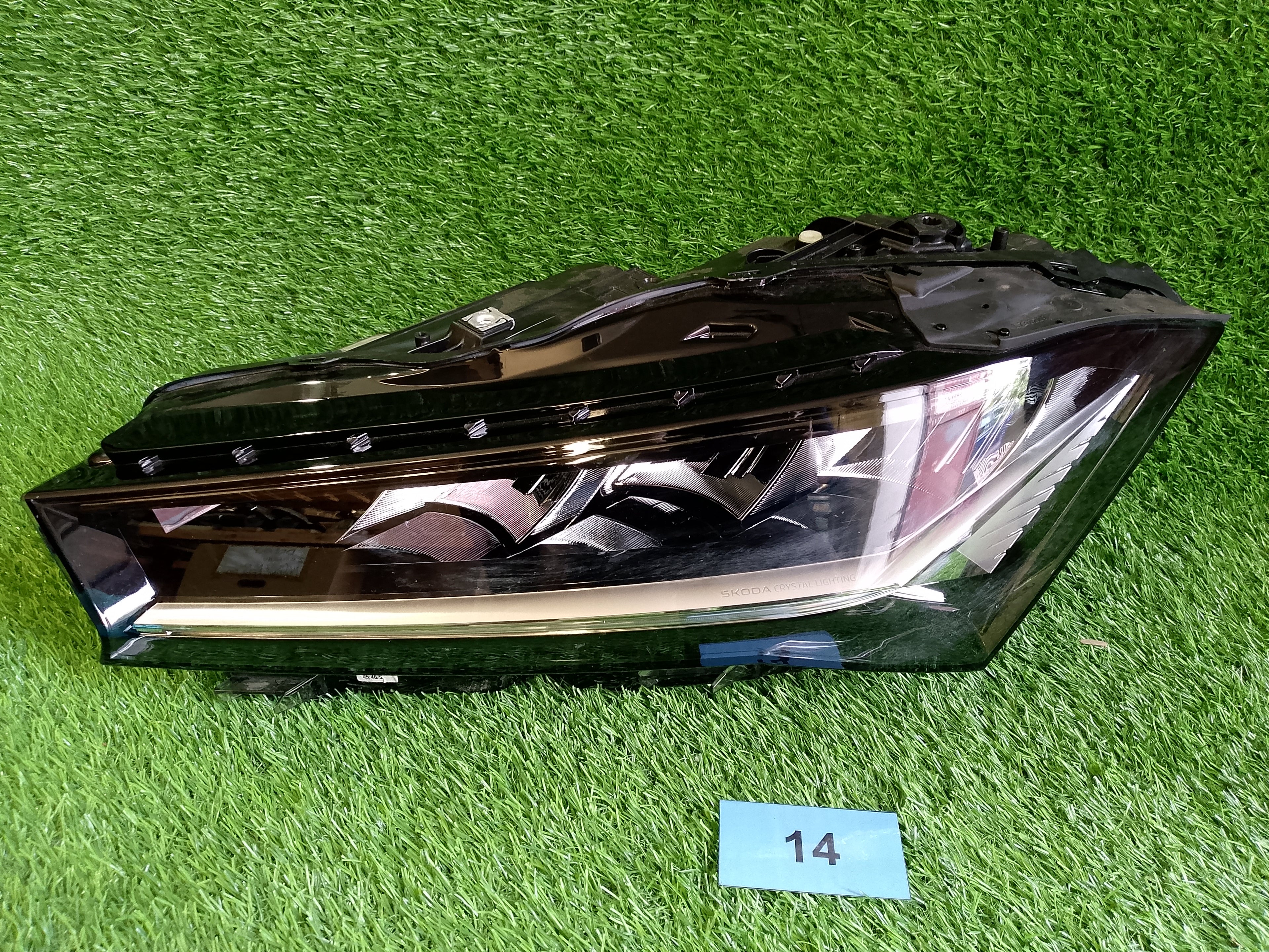 Škoda Superb IV, 4 světlo full led levé 3p1941015