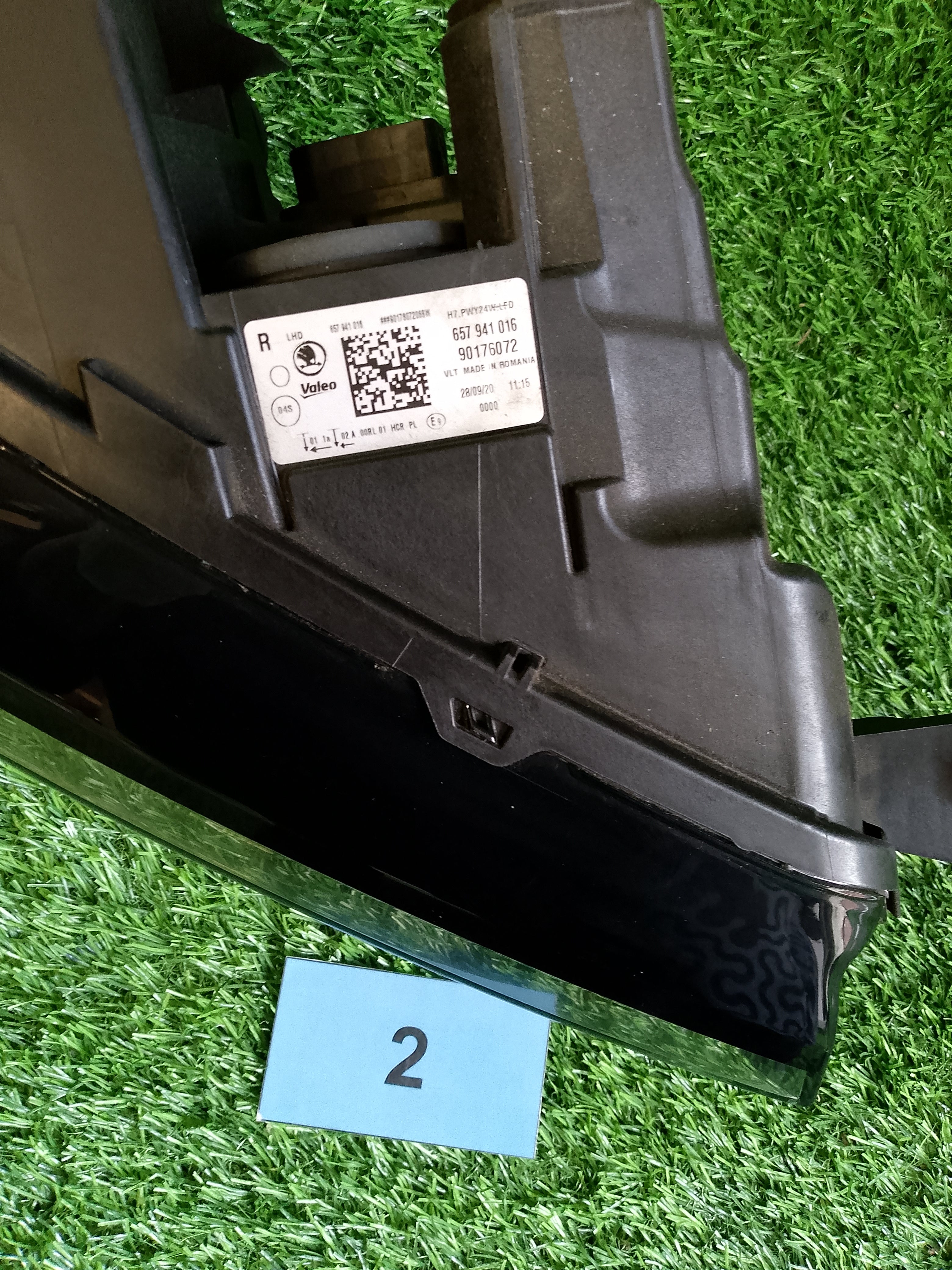 Přední pravé světlo Škoda Scala 657941016