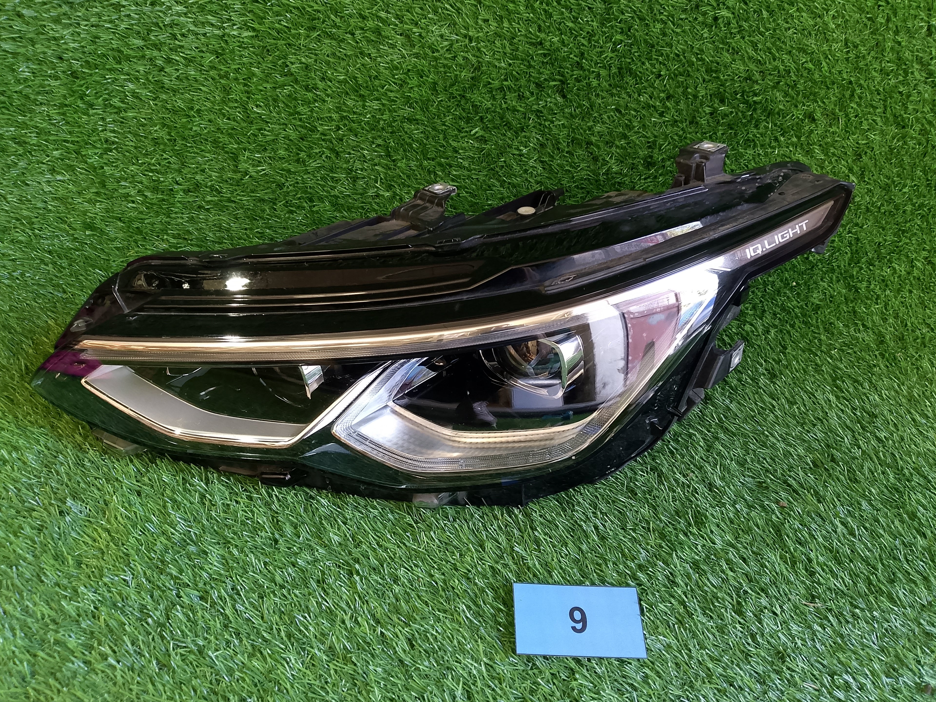 VW GOLF 8 LEVÉ PŘEDNÍ SVĚTLO 5H1941059