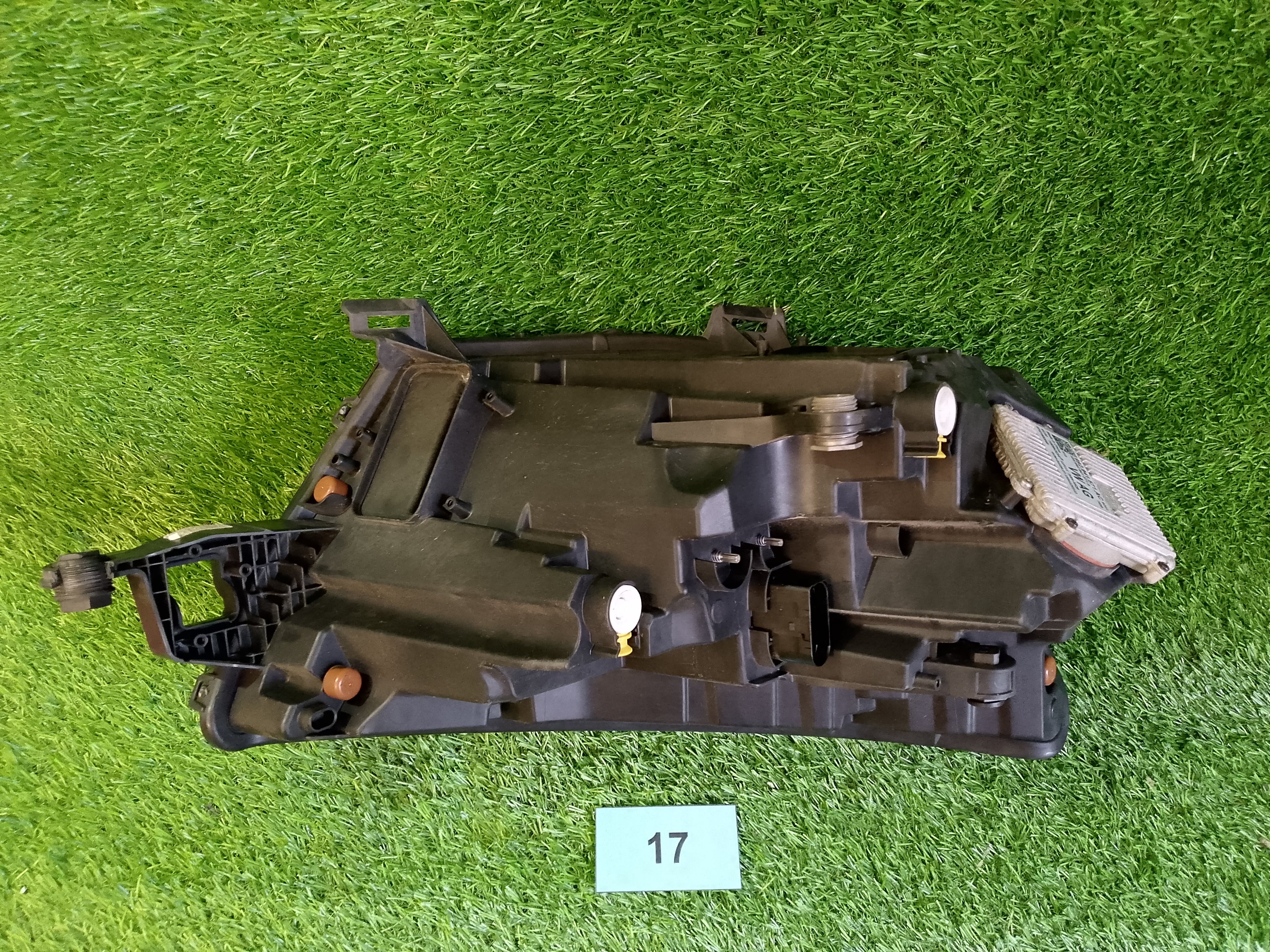 Škoda Kamiq přední levé světlo 658941015b