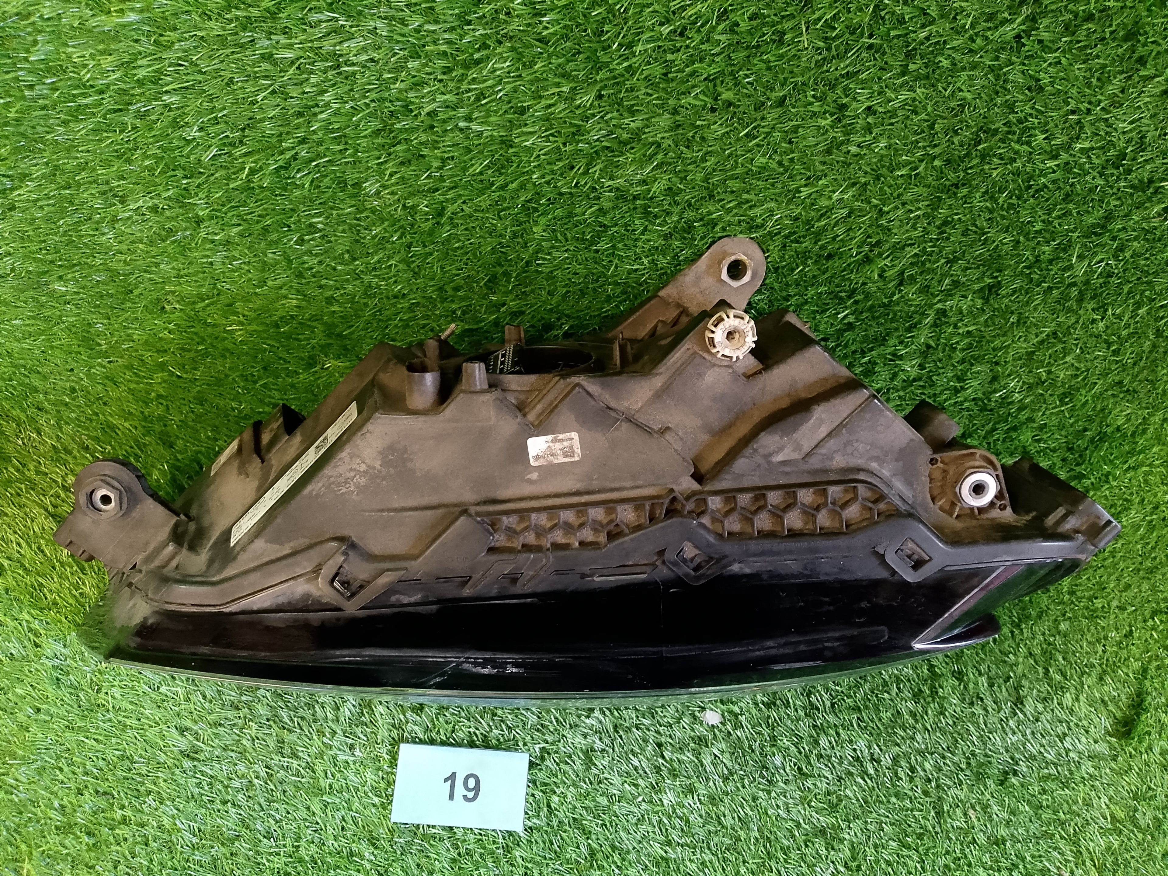 ŠKODA SUPERB III, 3 FACE levé světlo 3V1941015D