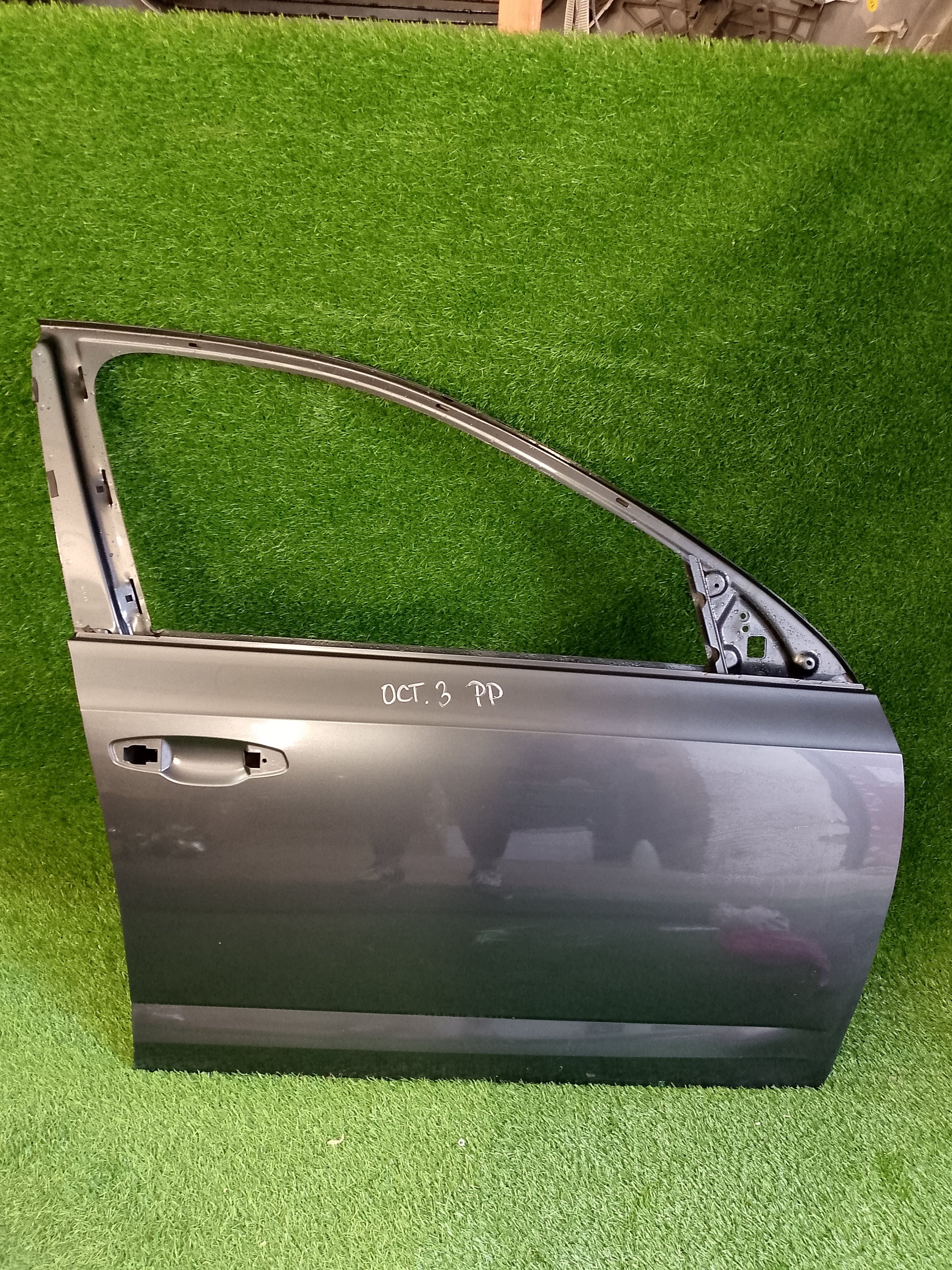 Škoda Octavia III, 3 pravé přední dveře