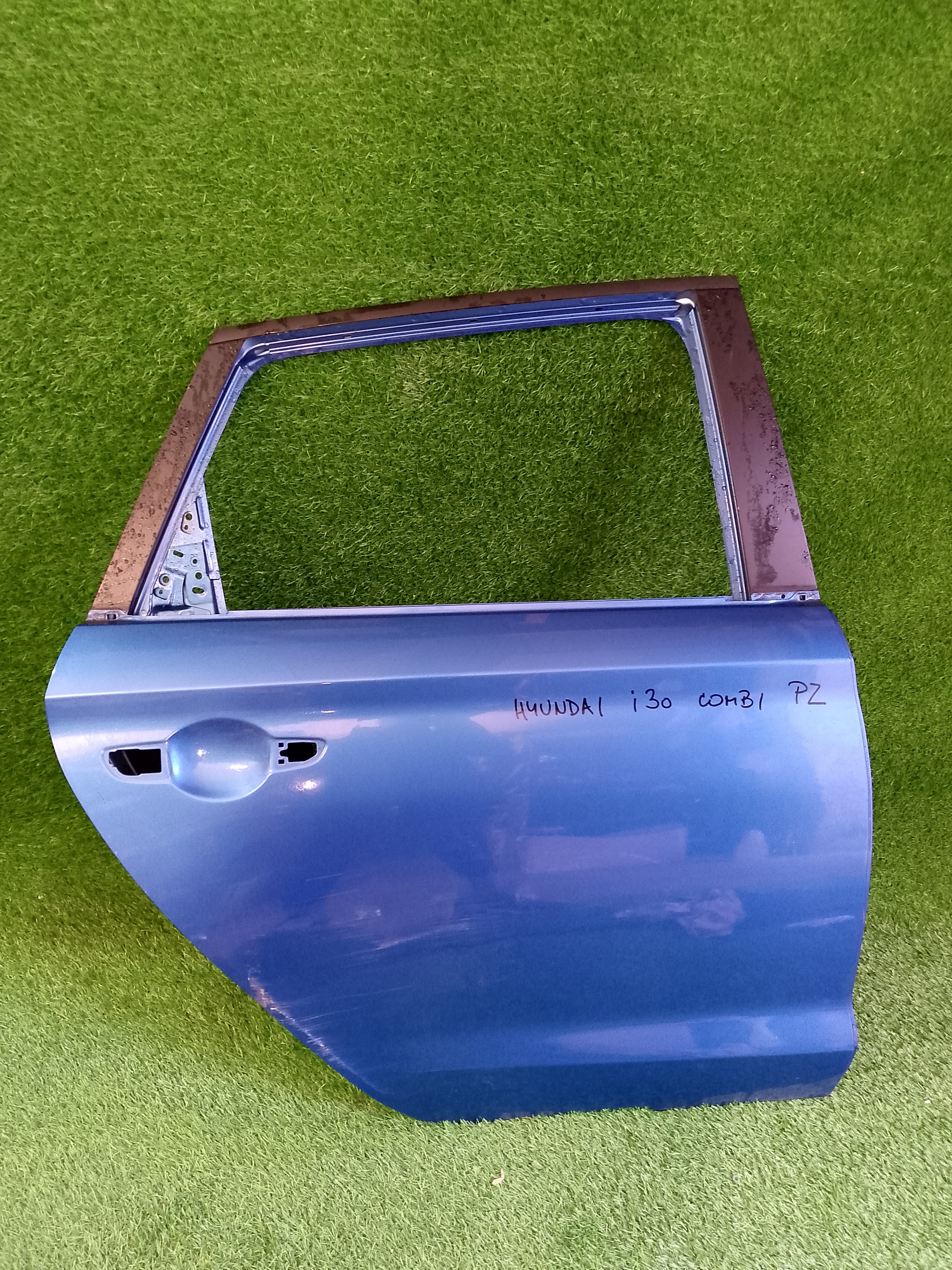 Hyundai i30 combi pravé zadní dveře