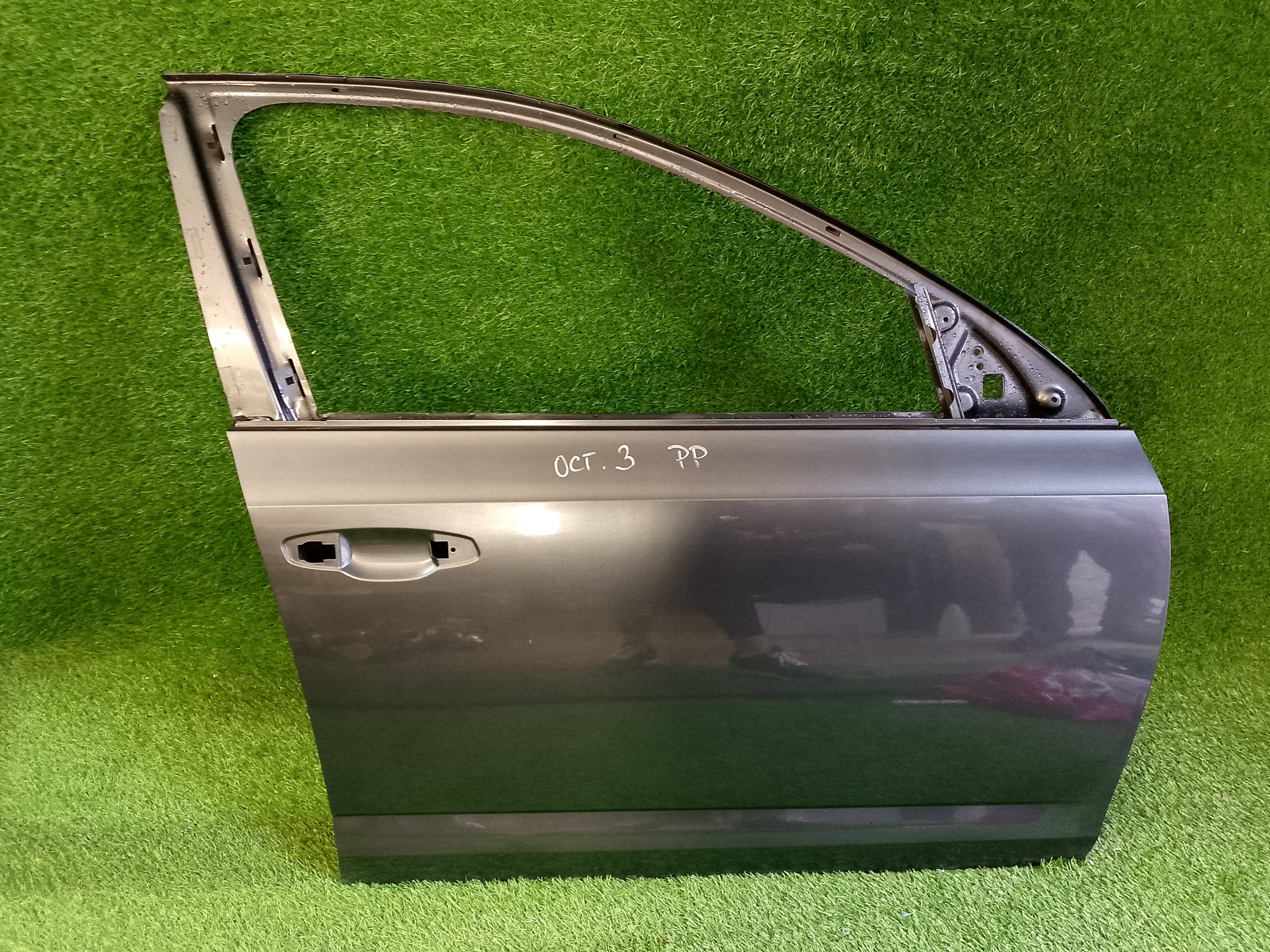 Škoda Octavia III, 3 pravé přední dveře