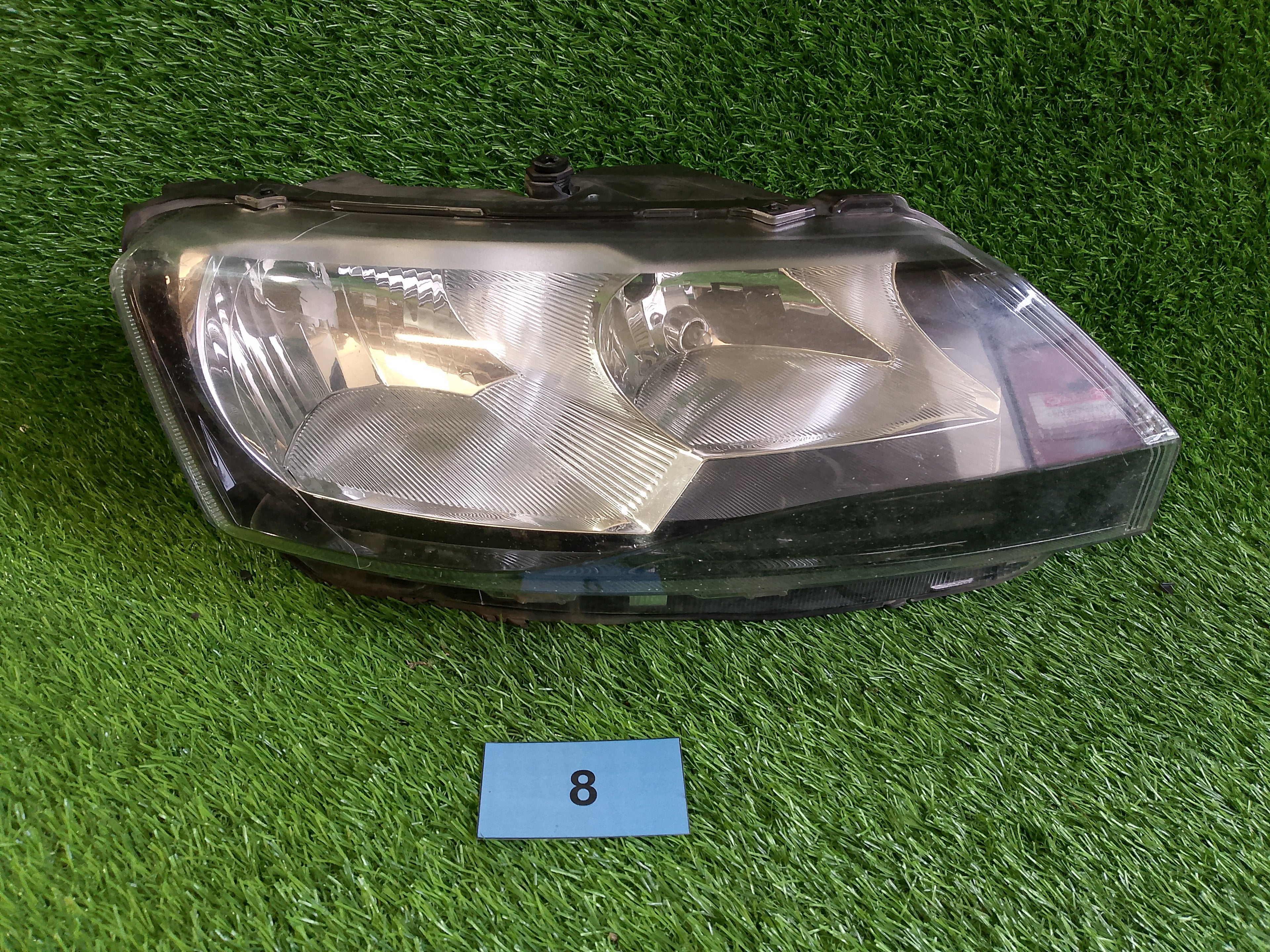 Přední pravé světlo Škoda Rapid 5jb941016