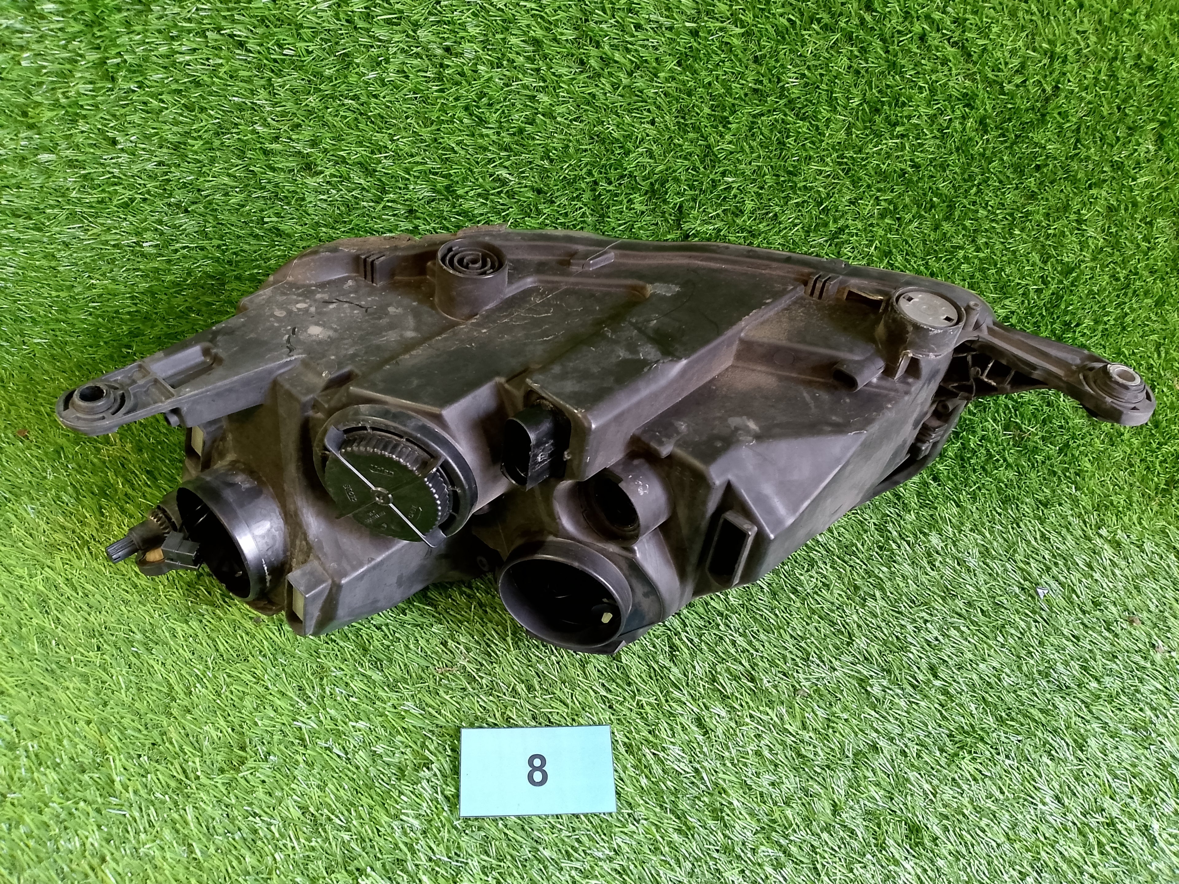 Přední pravé světlo Škoda Rapid 5jb941016