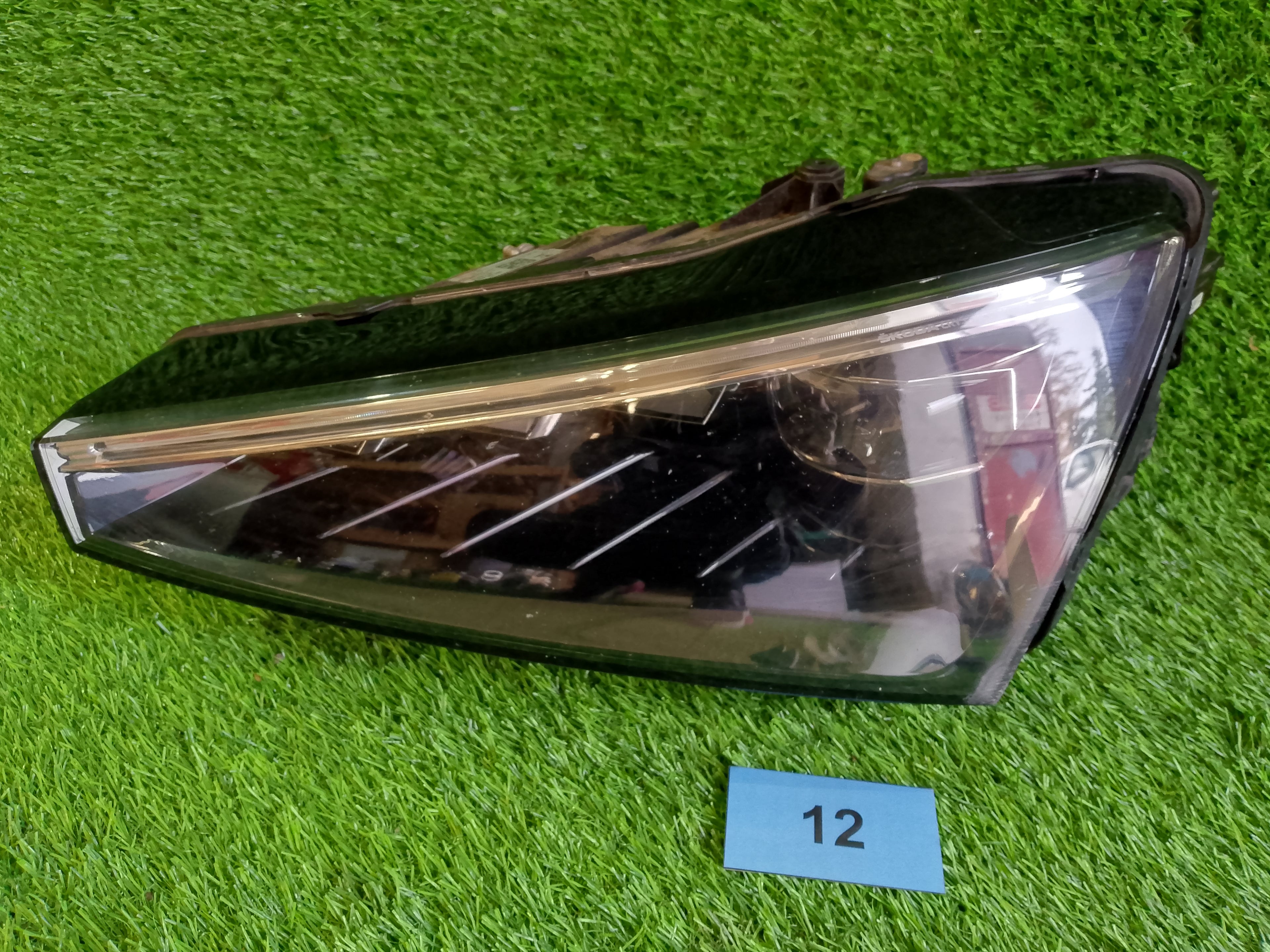 Škoda Scala světlo levé full led 657941015A