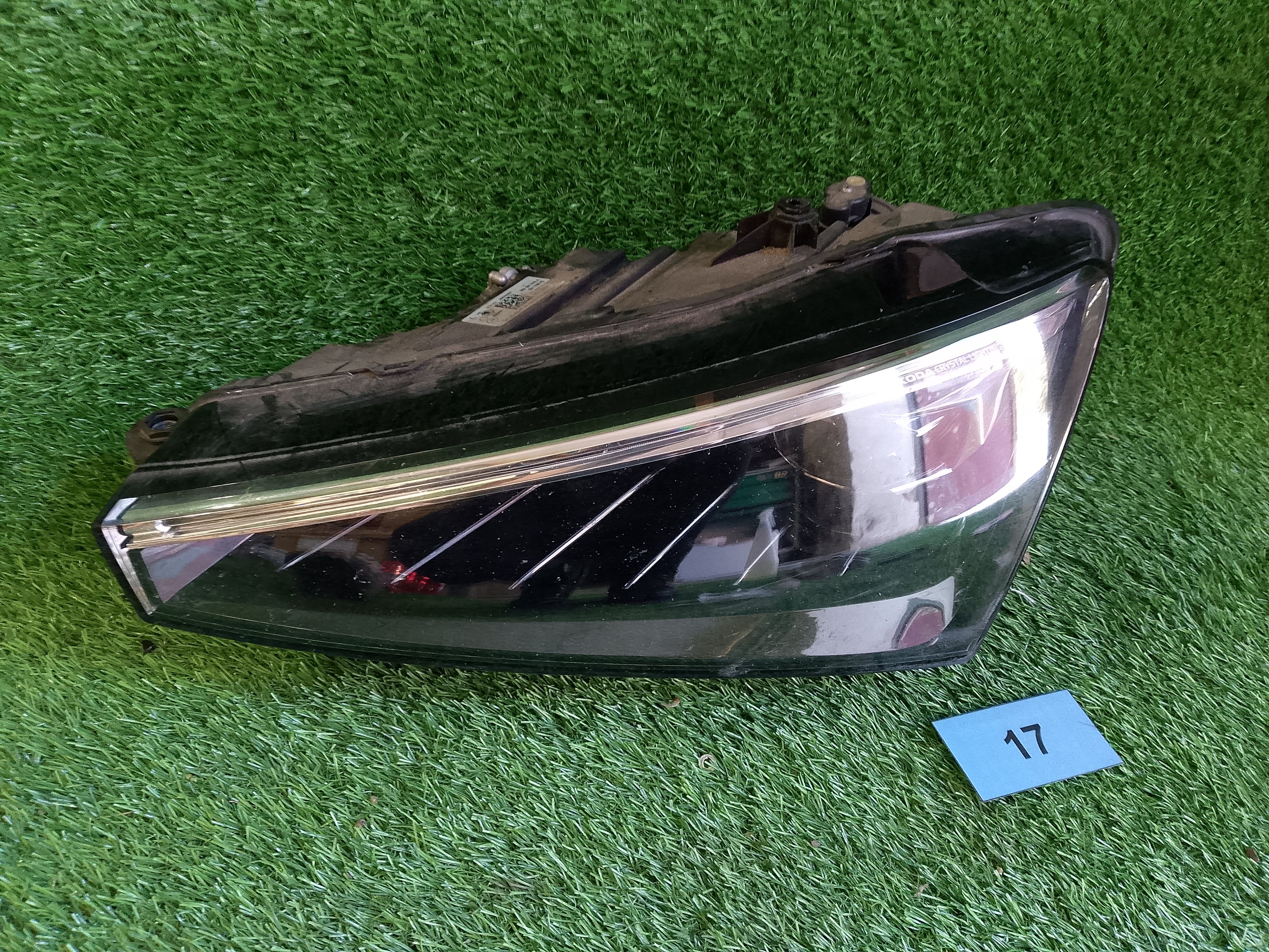 Škoda Scala světlo levé full led 657941015A