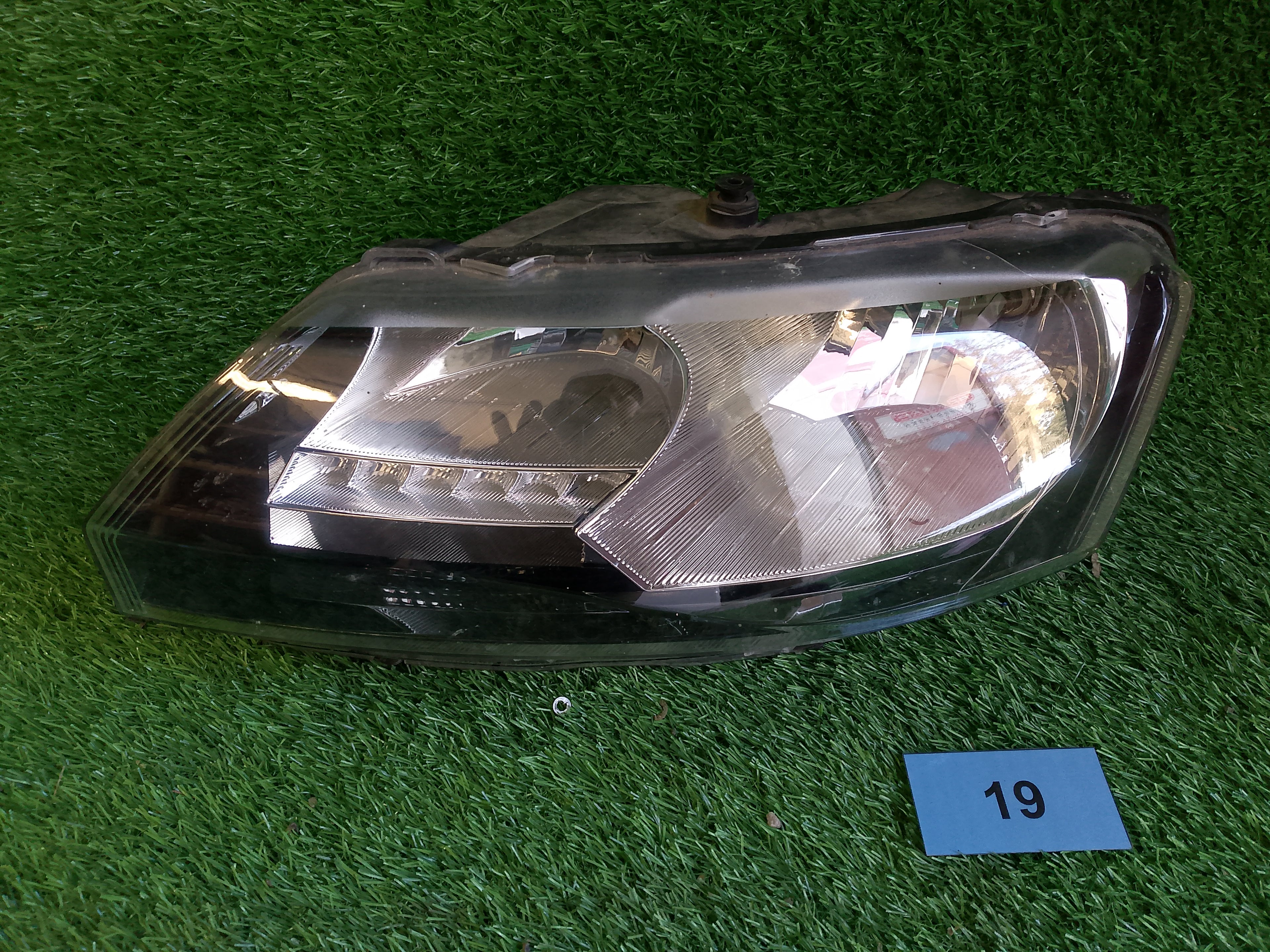 Škoda Rapid přední levé světlo 5jb941015d