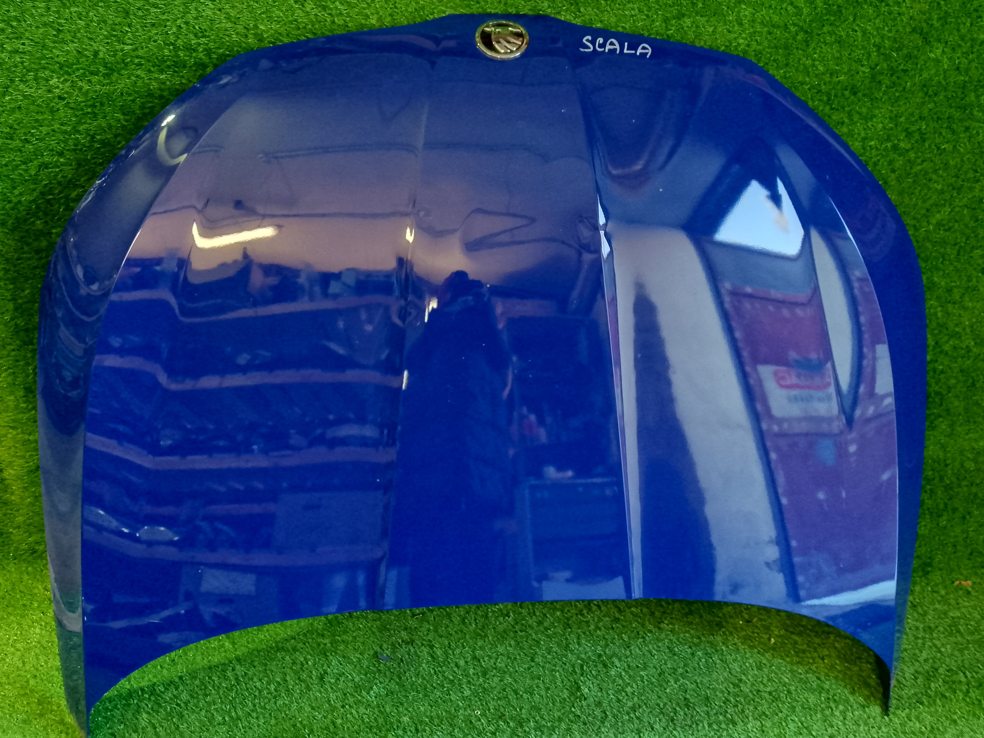 Škoda Scala kapota