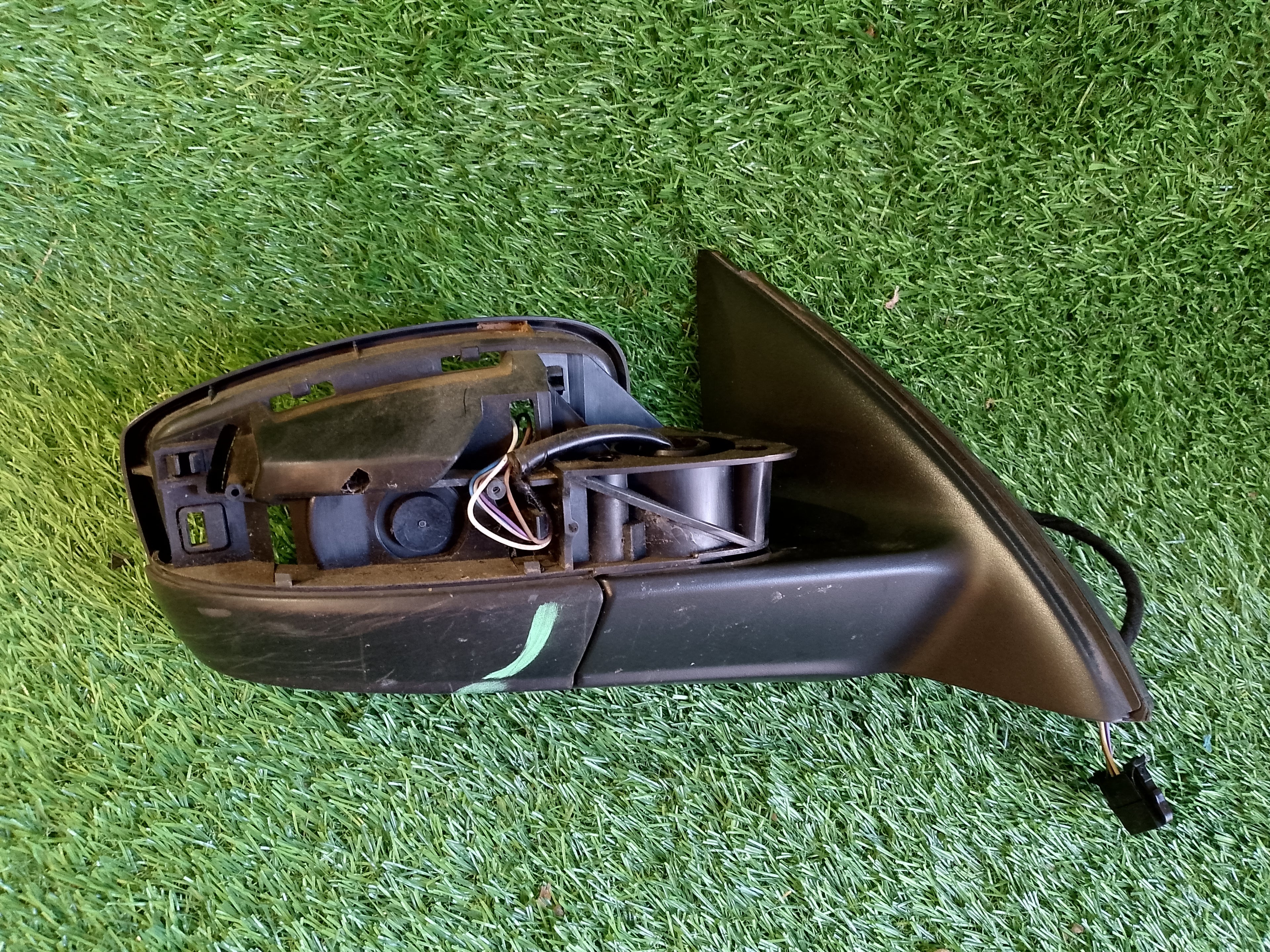 Škoda Rapid zpětné zrcátko pravé 5jb857408f 5 pinu