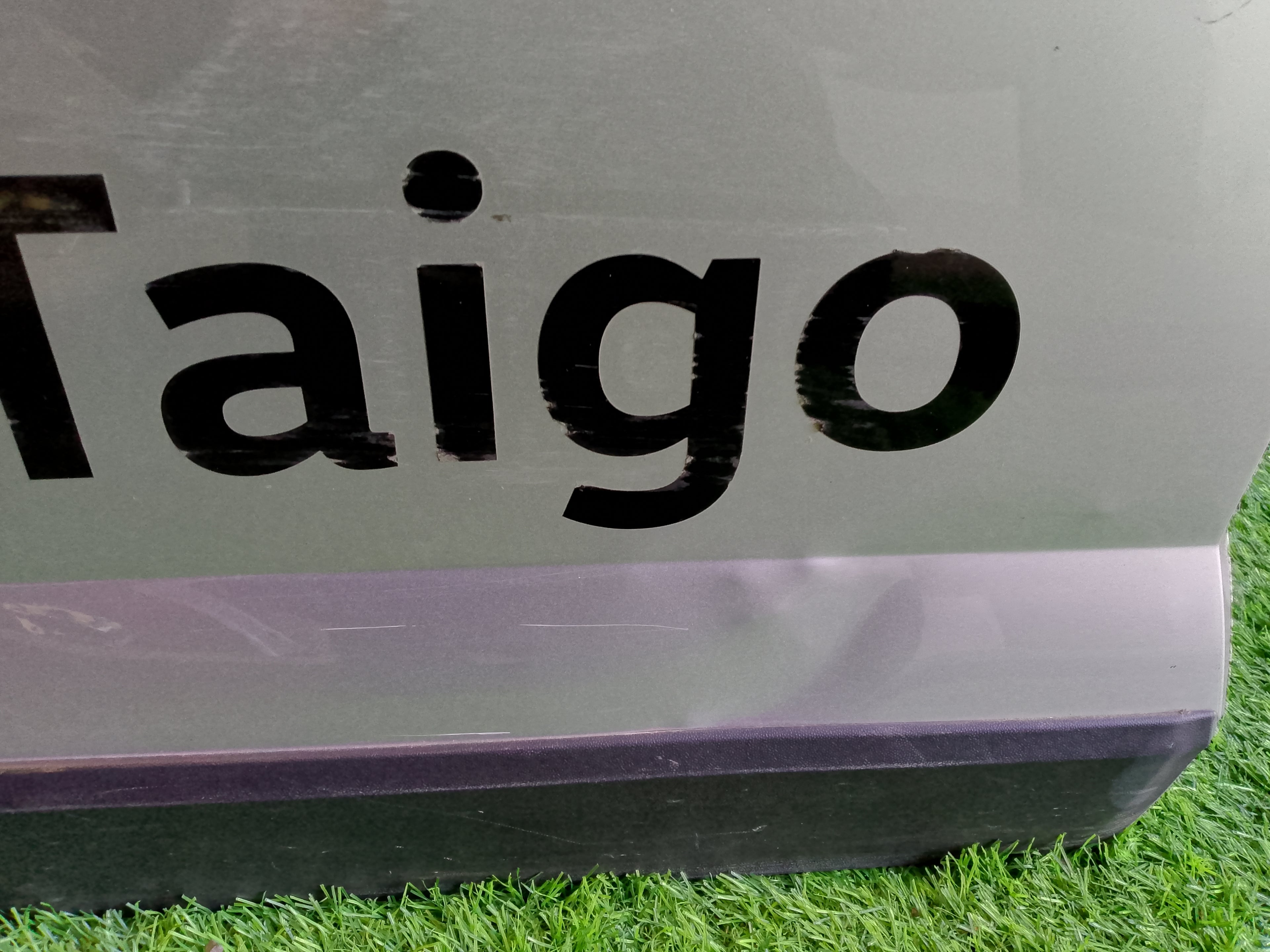 VW Taigo pravé zadní dveře