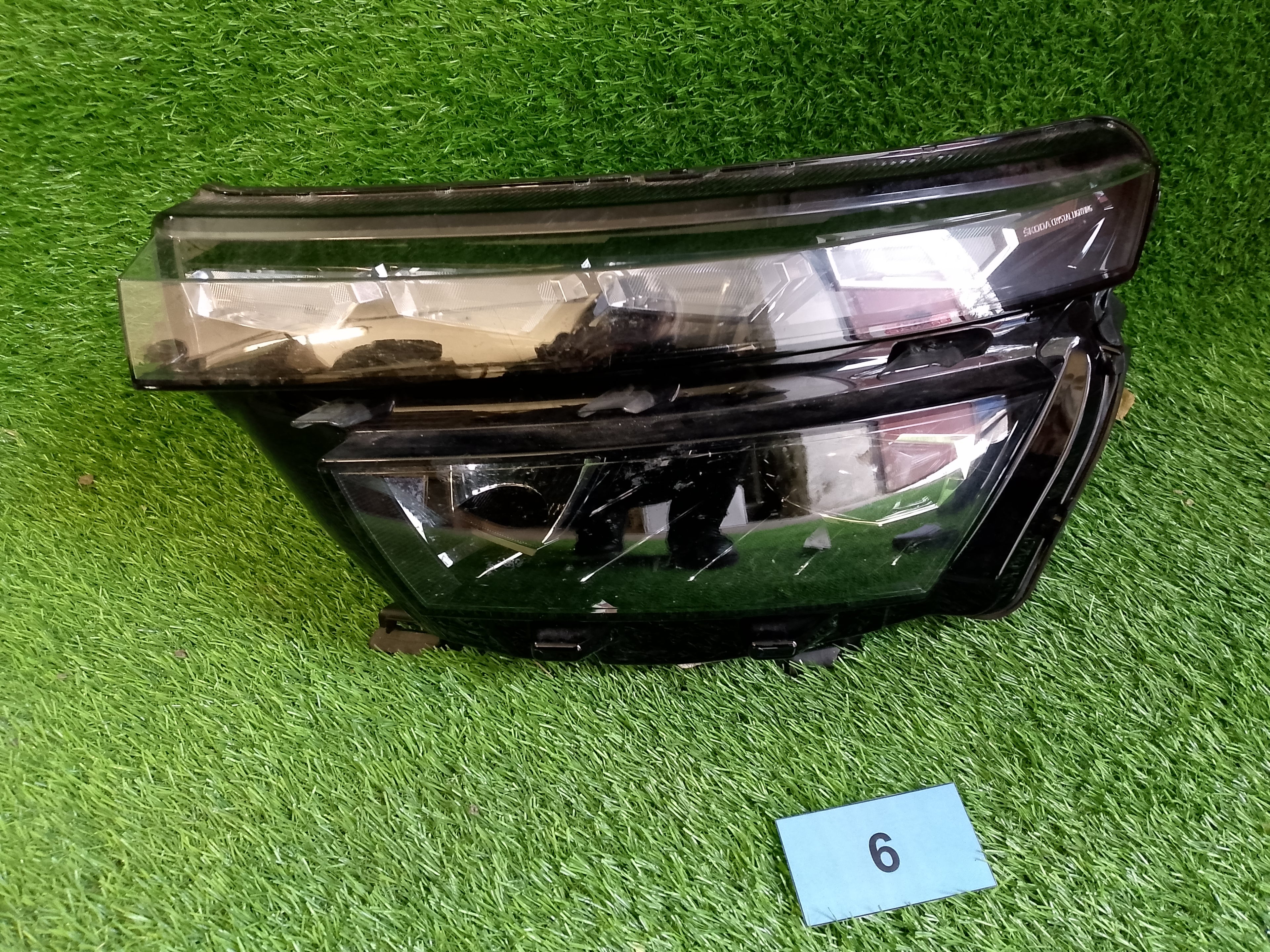 Škoda Kamiq LEVÉ SVĚTLO 658941015D