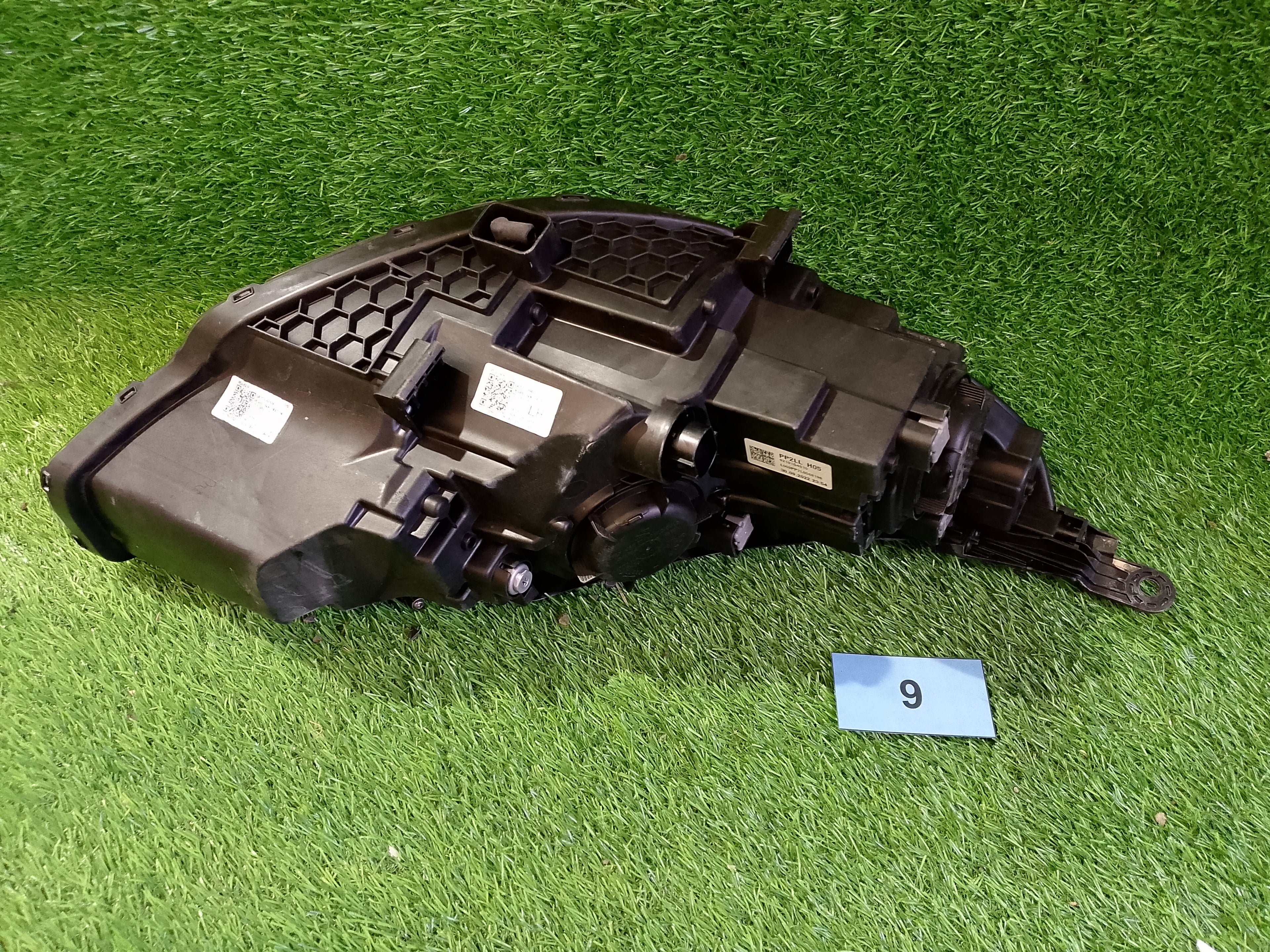 Přední levé světlo Hyundai i30 92101G4510